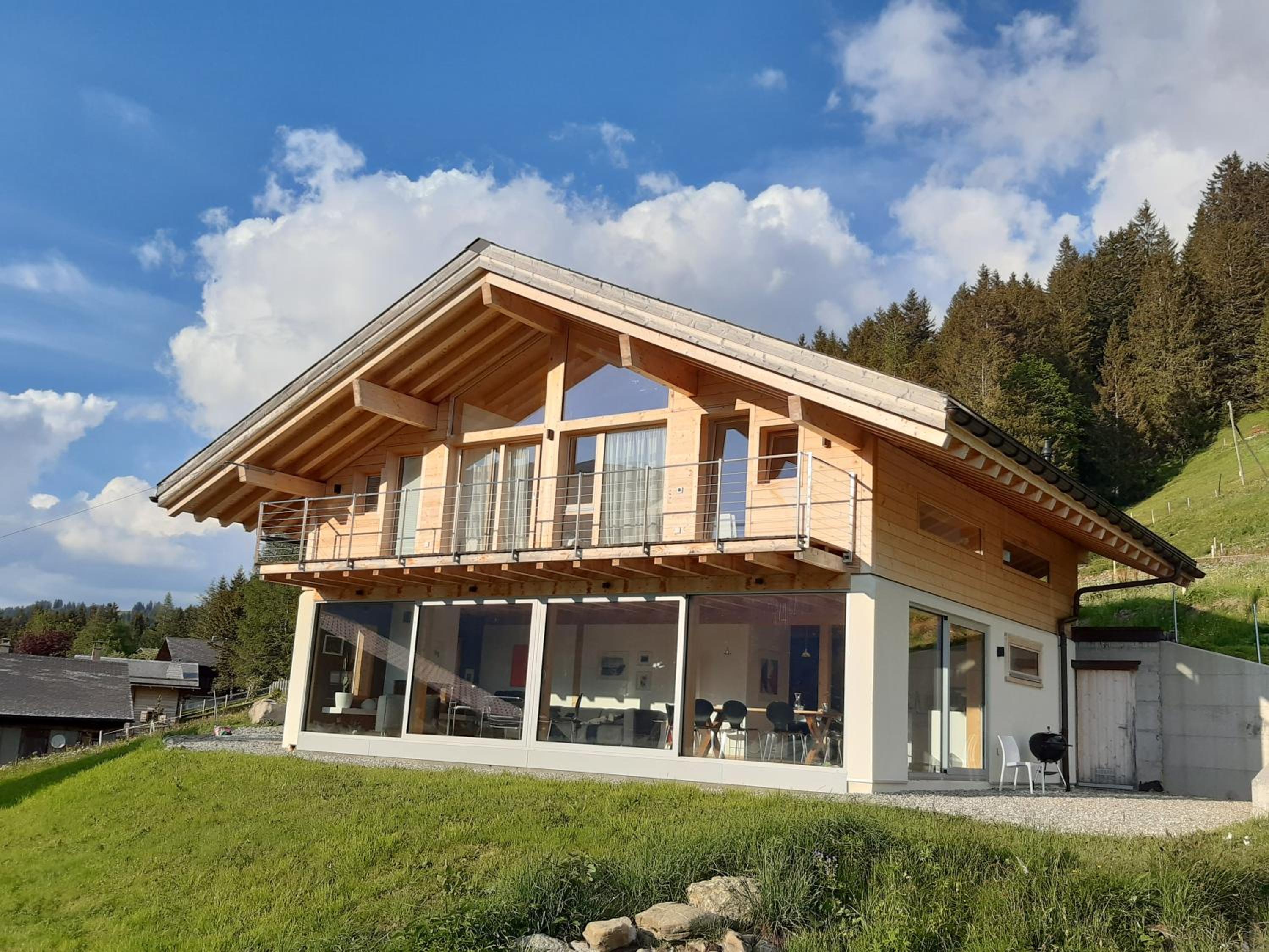 Hotel Alpine Dream Chalet with Spa close to Lake Geneva - Image 1