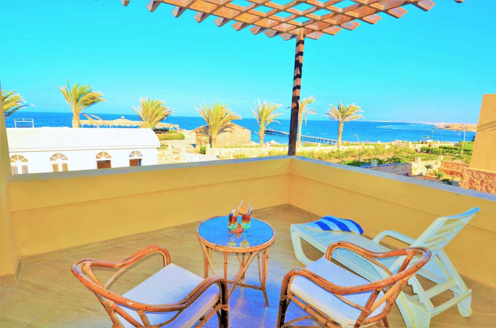 Rohanou Beach Resort