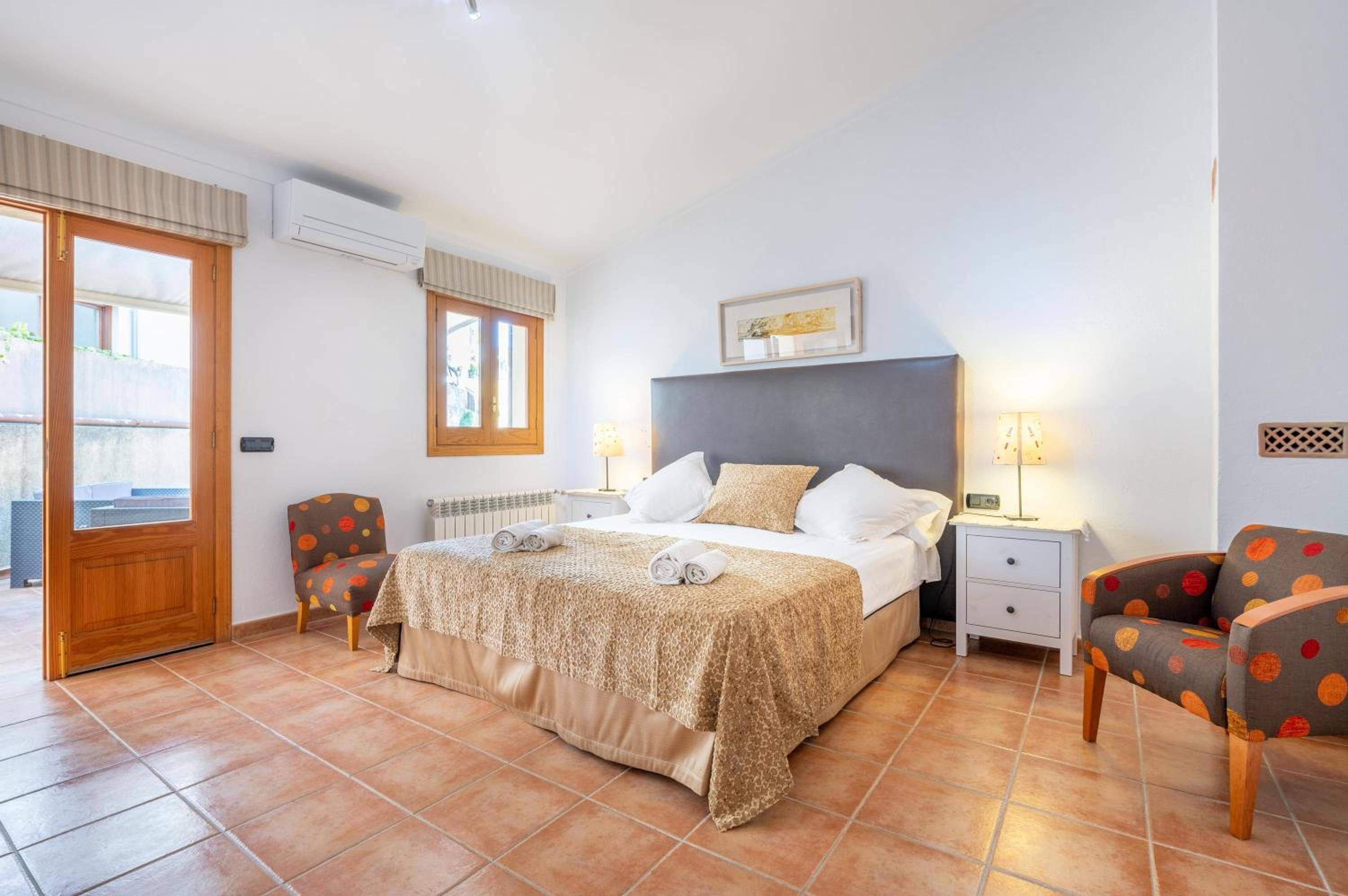 Casa Horta Den Menut view 3