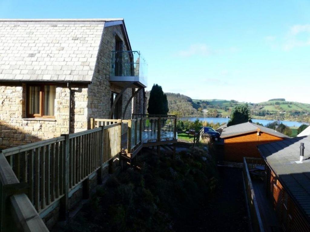 Penrith Vacations - Redwood Lodge - Property Image 1