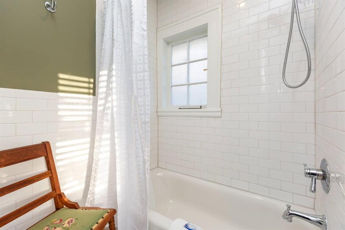 Renowned historic home downtownacross from park view 2