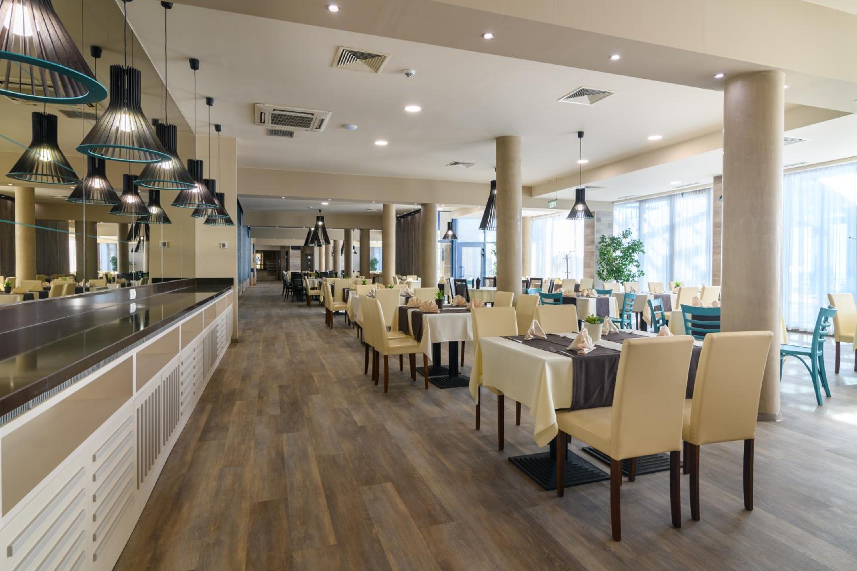 Azalia Beach Hotel Balneo & SPA