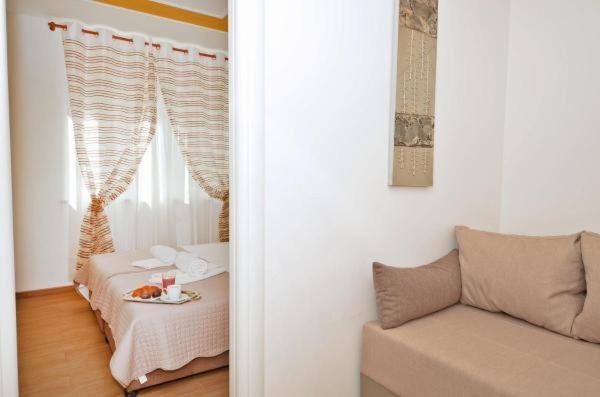 Guest House Mia en Split — hotel room