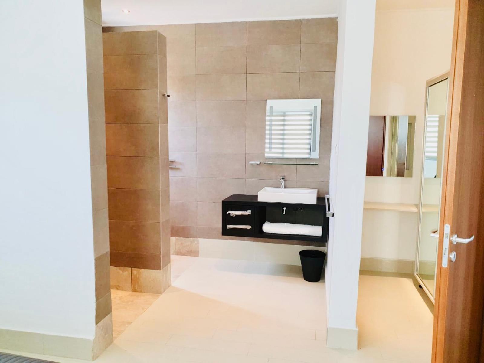 Gambia Seafront Central Private Apartment