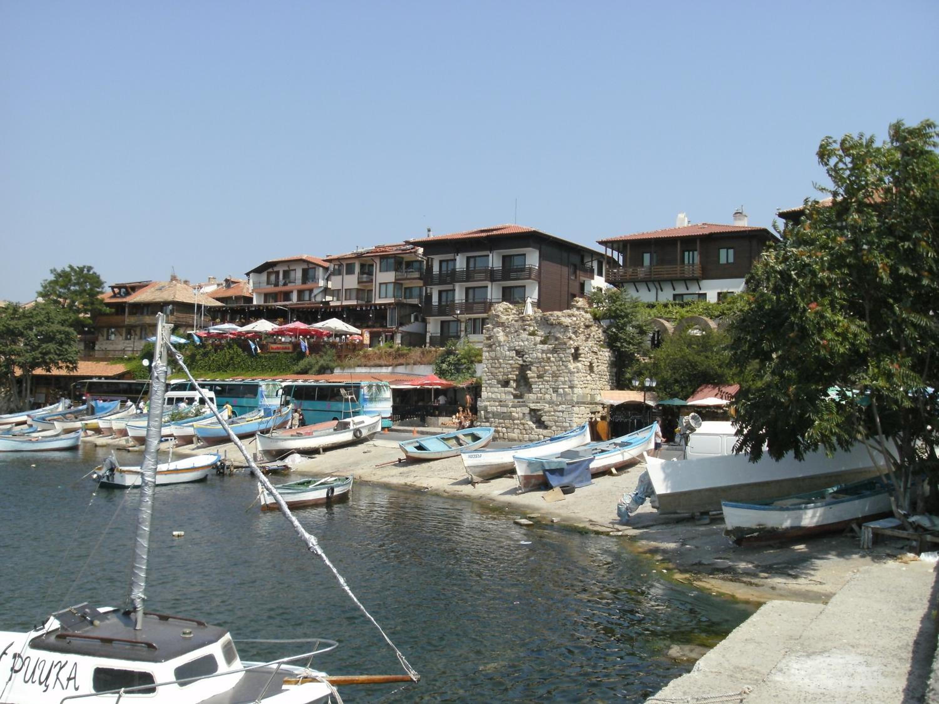 Emona Guest House