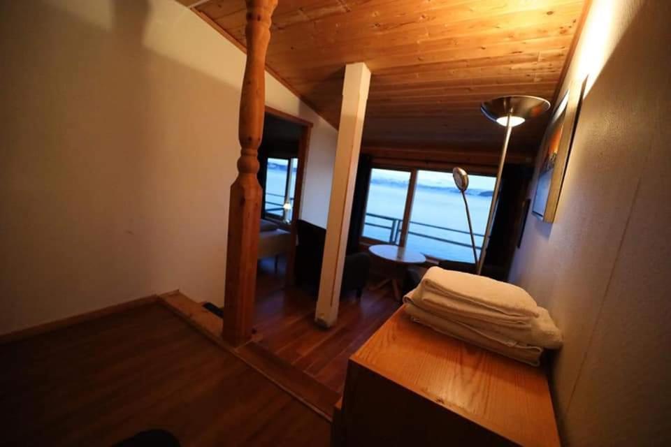 Photo 44