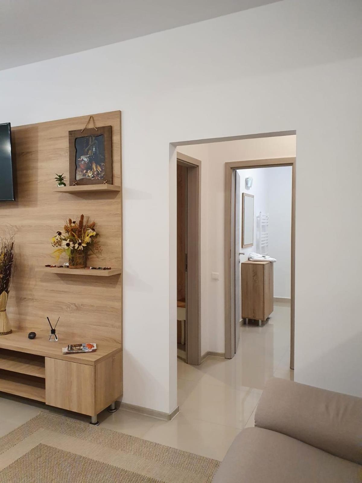 Apartament ȘIC Poiana Brasov view 3