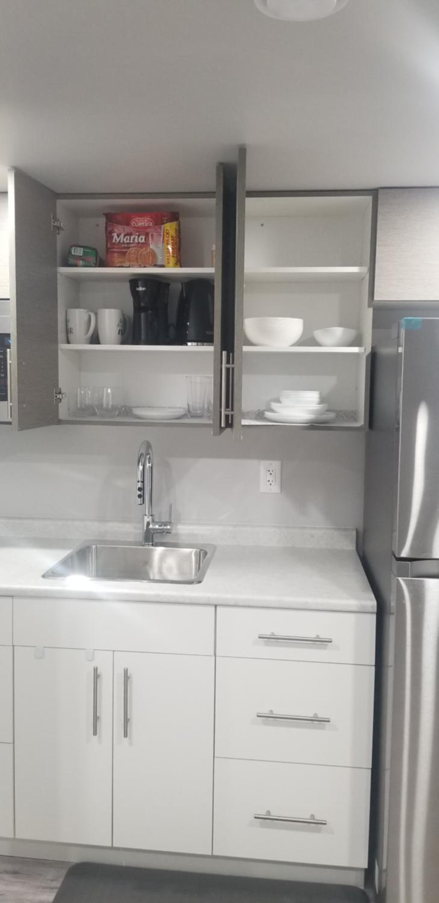 Luxurious 2 bedroom basement suite