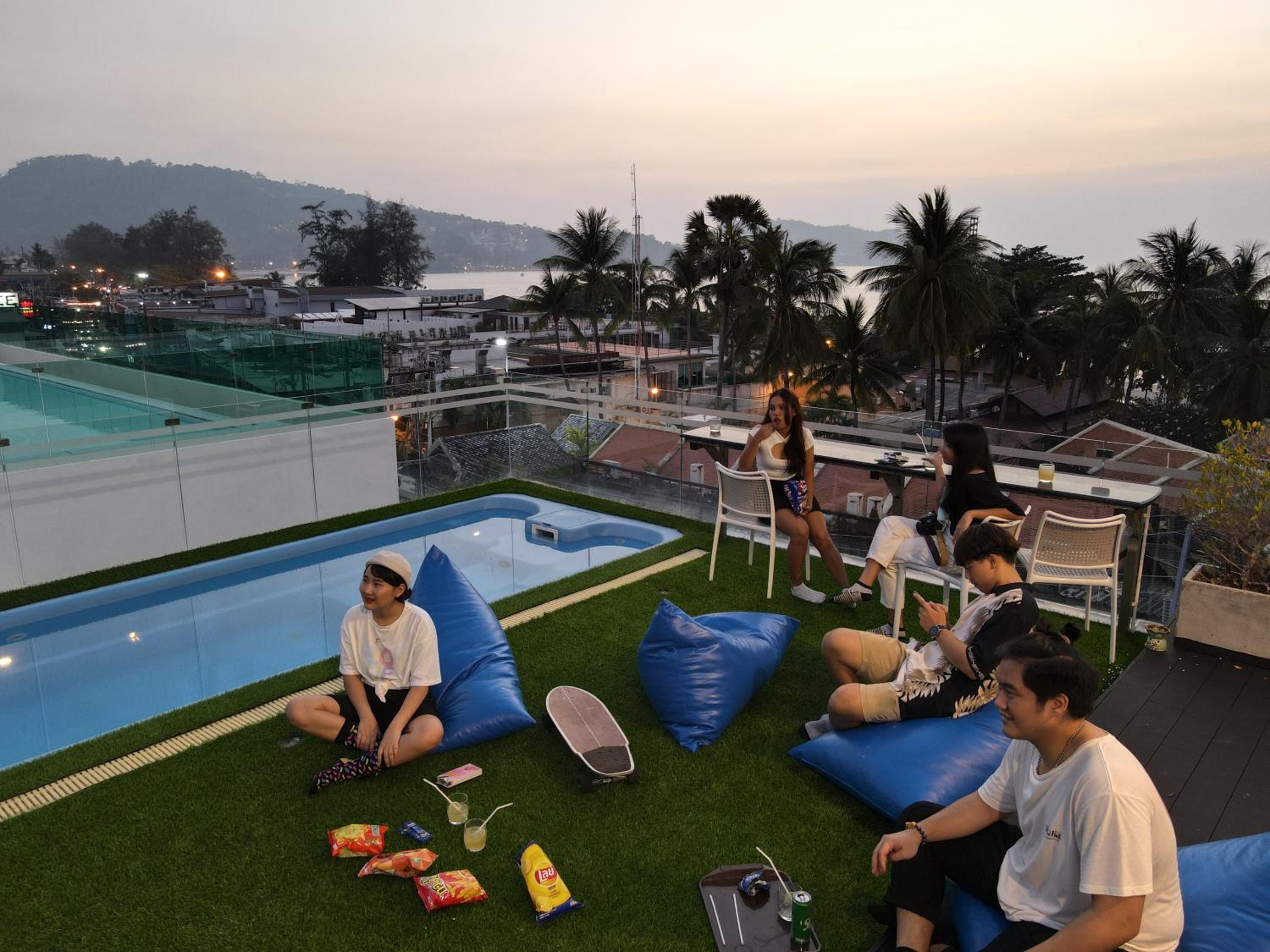 BearPacker Patong Hostel