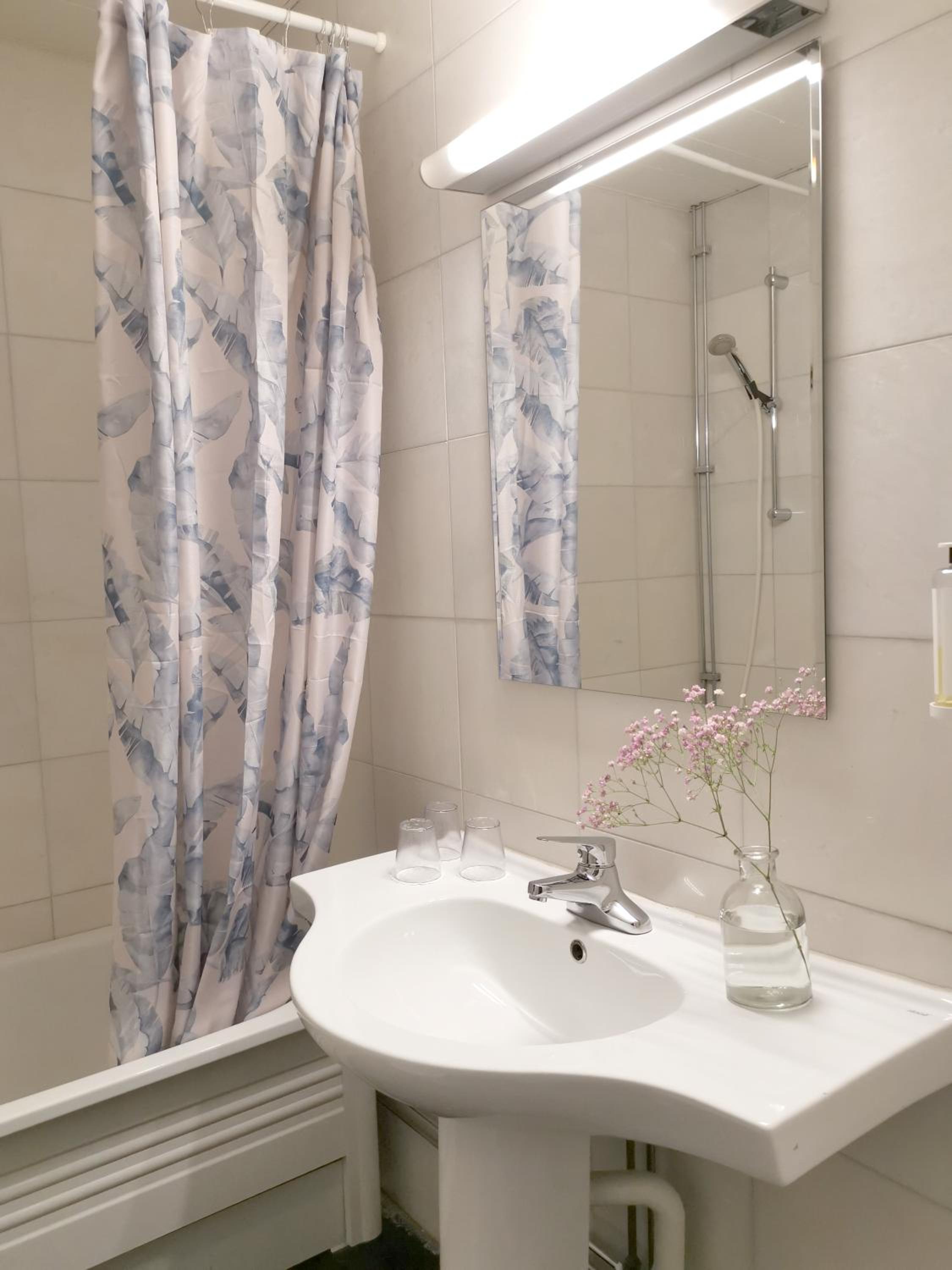 Stockholm Vacations - Crystal Plaza Hotel - Property Image 28