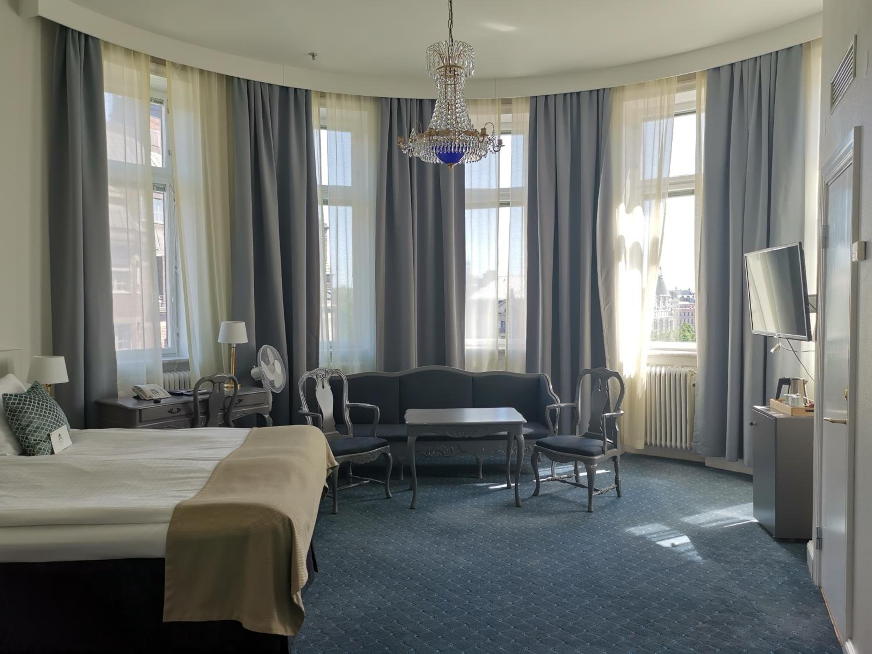 Stockholm Vacations - Crystal Plaza Hotel - Property Image 2
