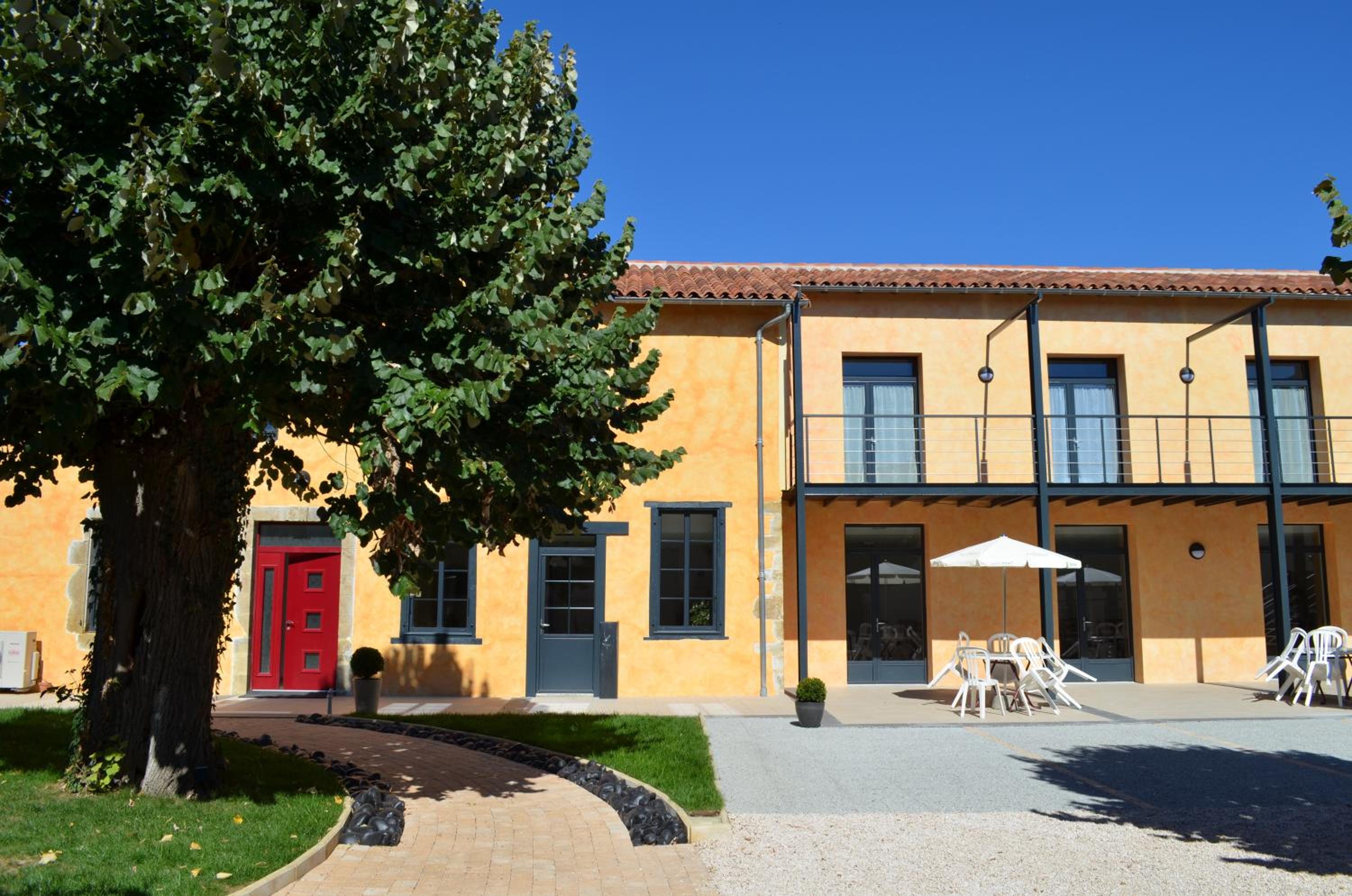 La Petite Ecole