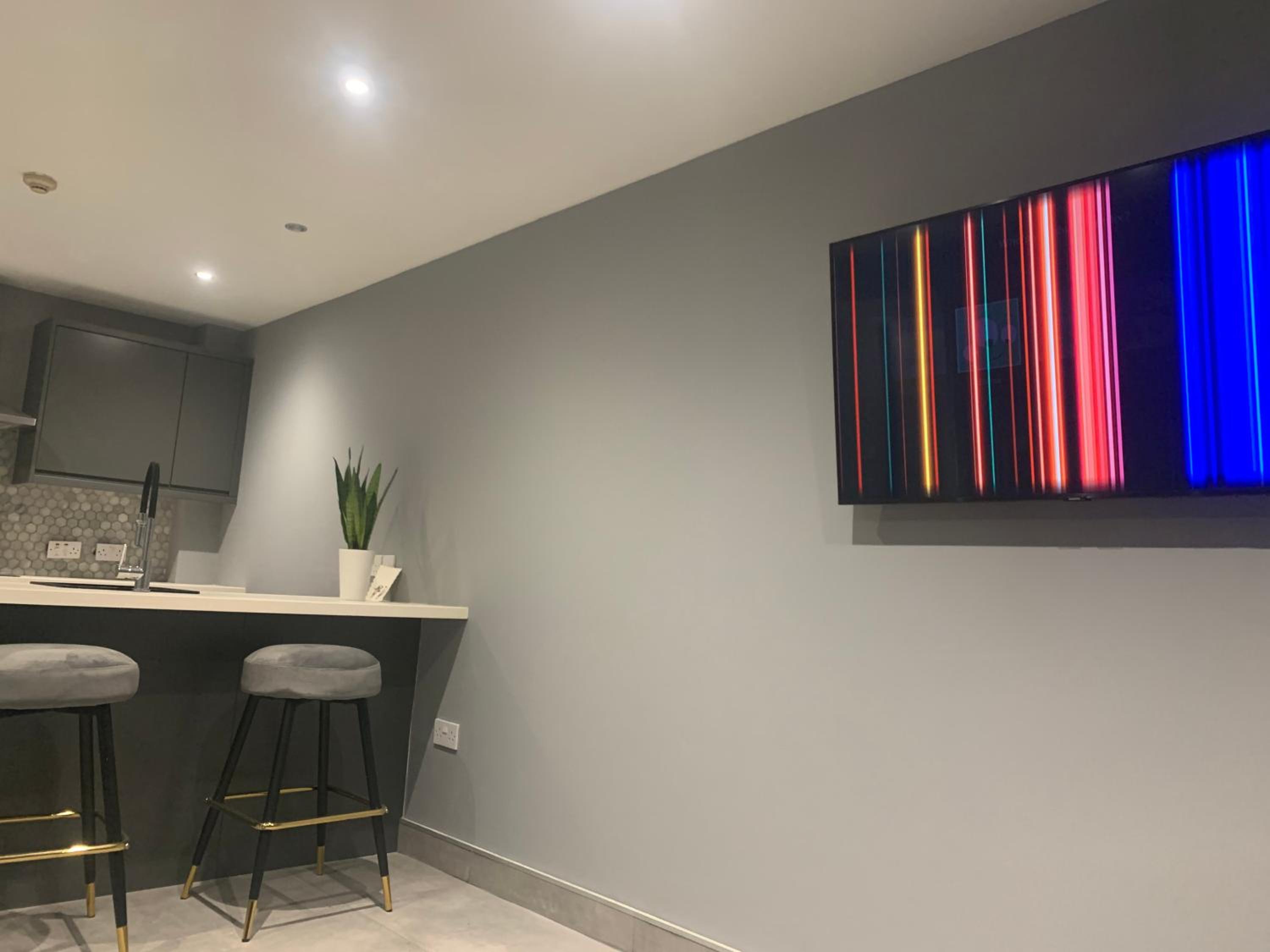 #4 Stylish City Centre Apartment with Free Private Parking, close to Hull New Theatre and Connexin Live Arena view 4