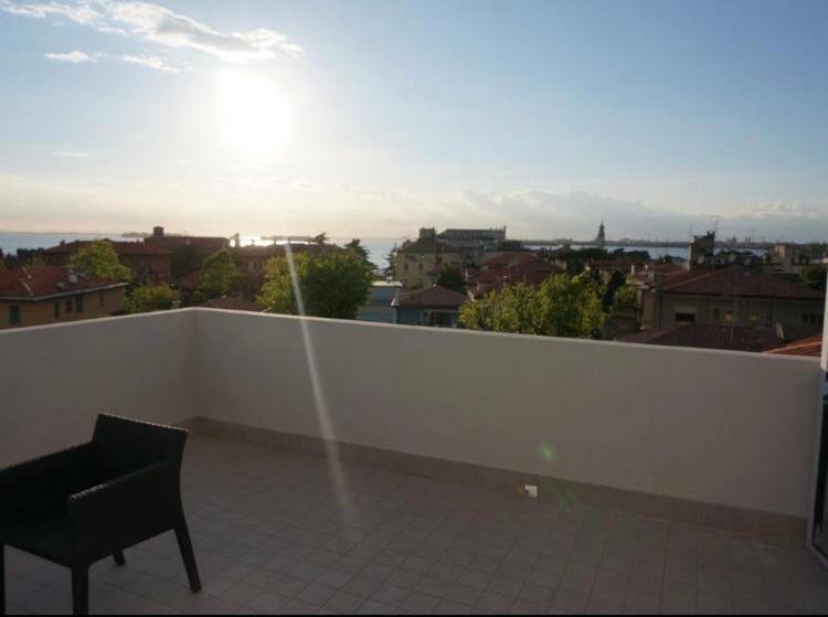 Stylish Penthouse Apartment in Venice Lido, 10 minutes from Saint Marks Square photo 5