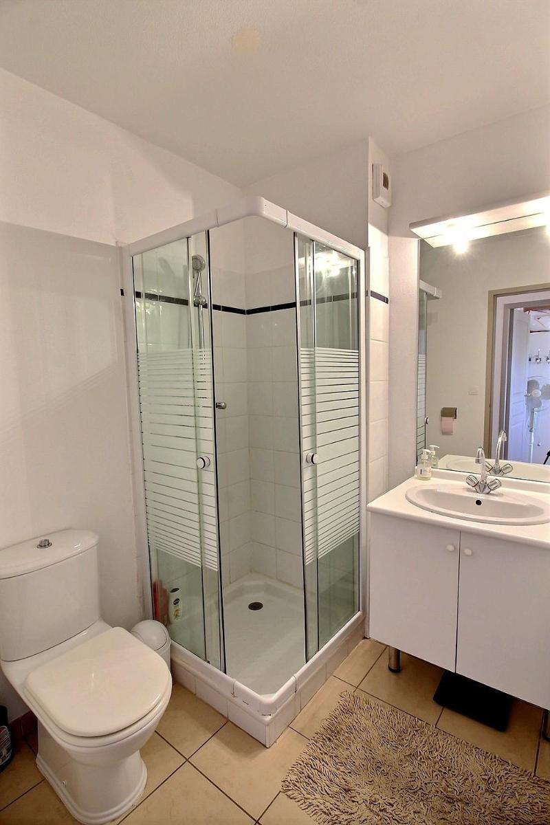 Agréable pavillon avec grande terrasse pour 6 personnes view 5