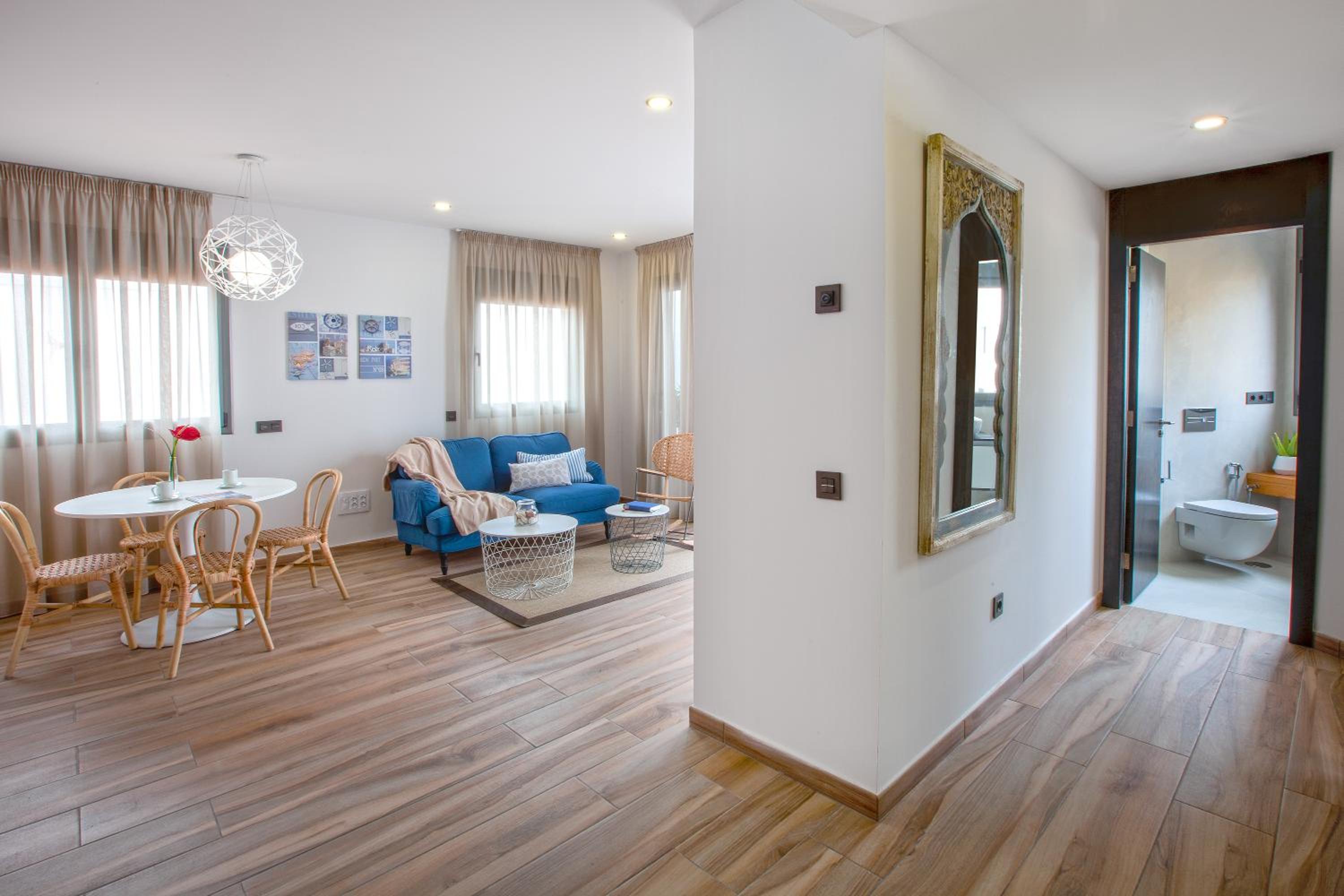 Gran Marina Suites