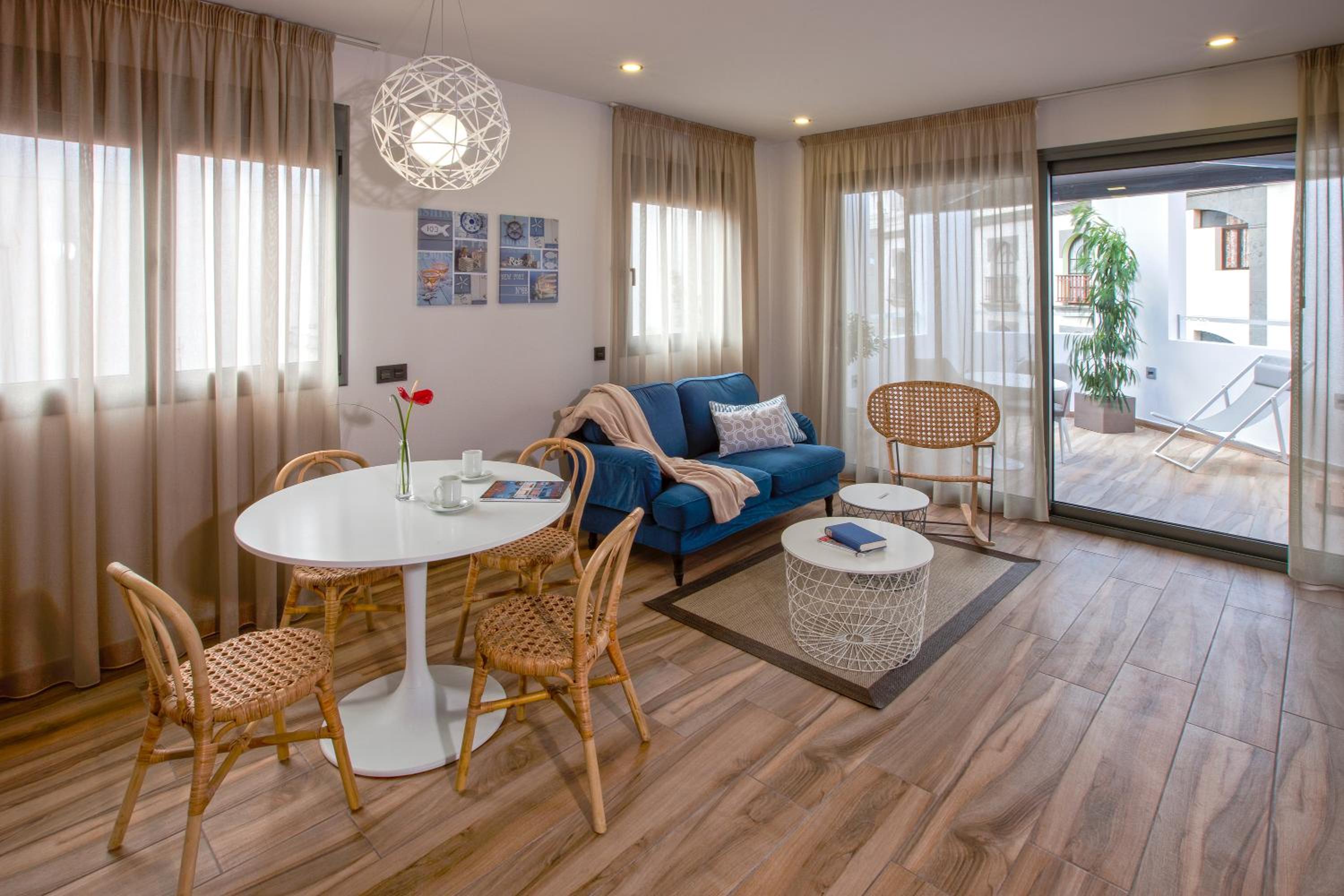 Gran Marina Suites