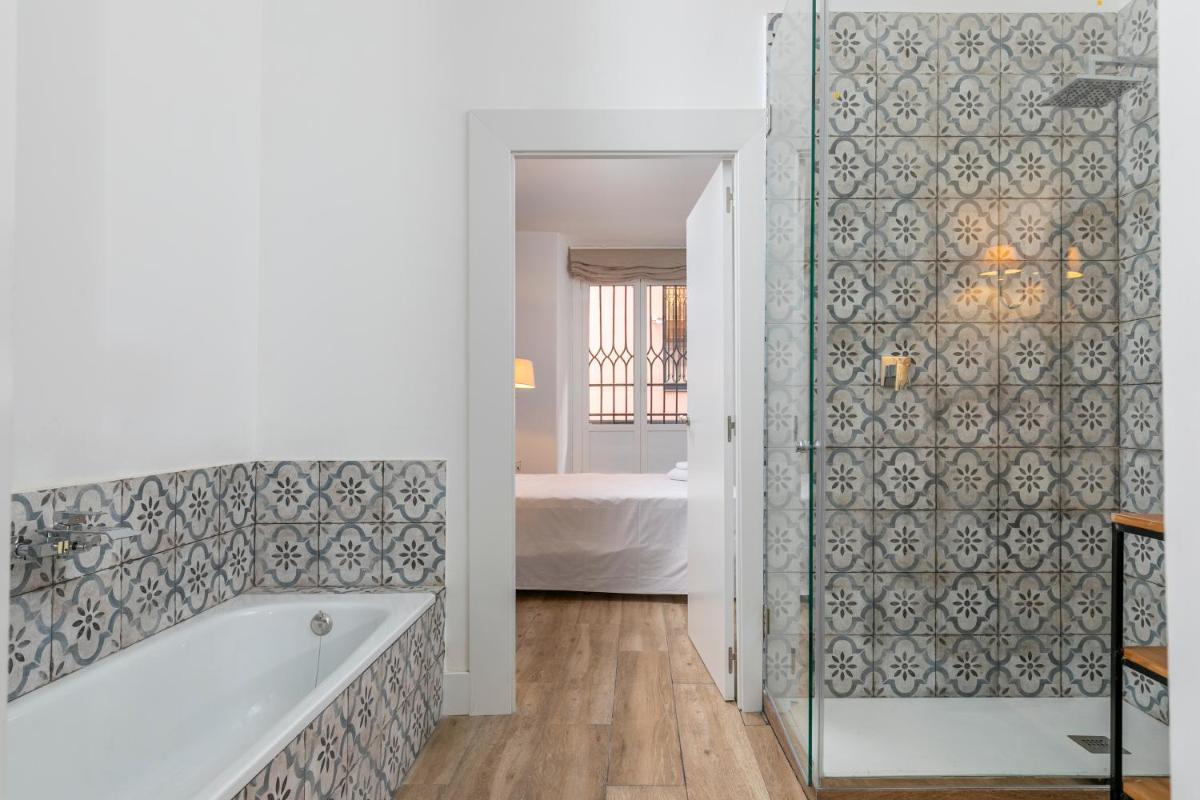 HOMEABOUT PREMIUM MALASAÑA Apartment view 4