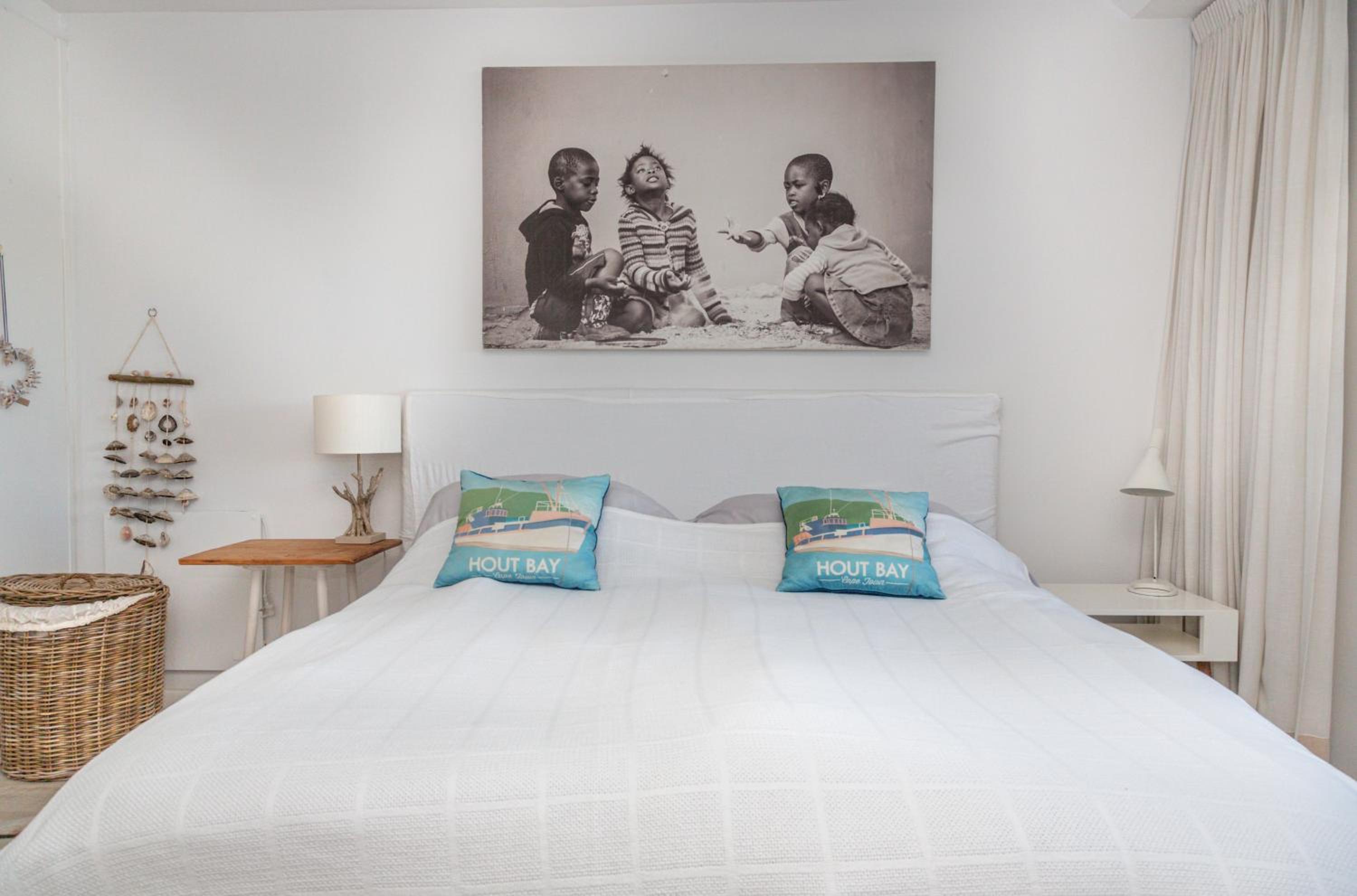Striking view lavish 2 bedroom apartment with uncapped WIFI, A04 DB view 5