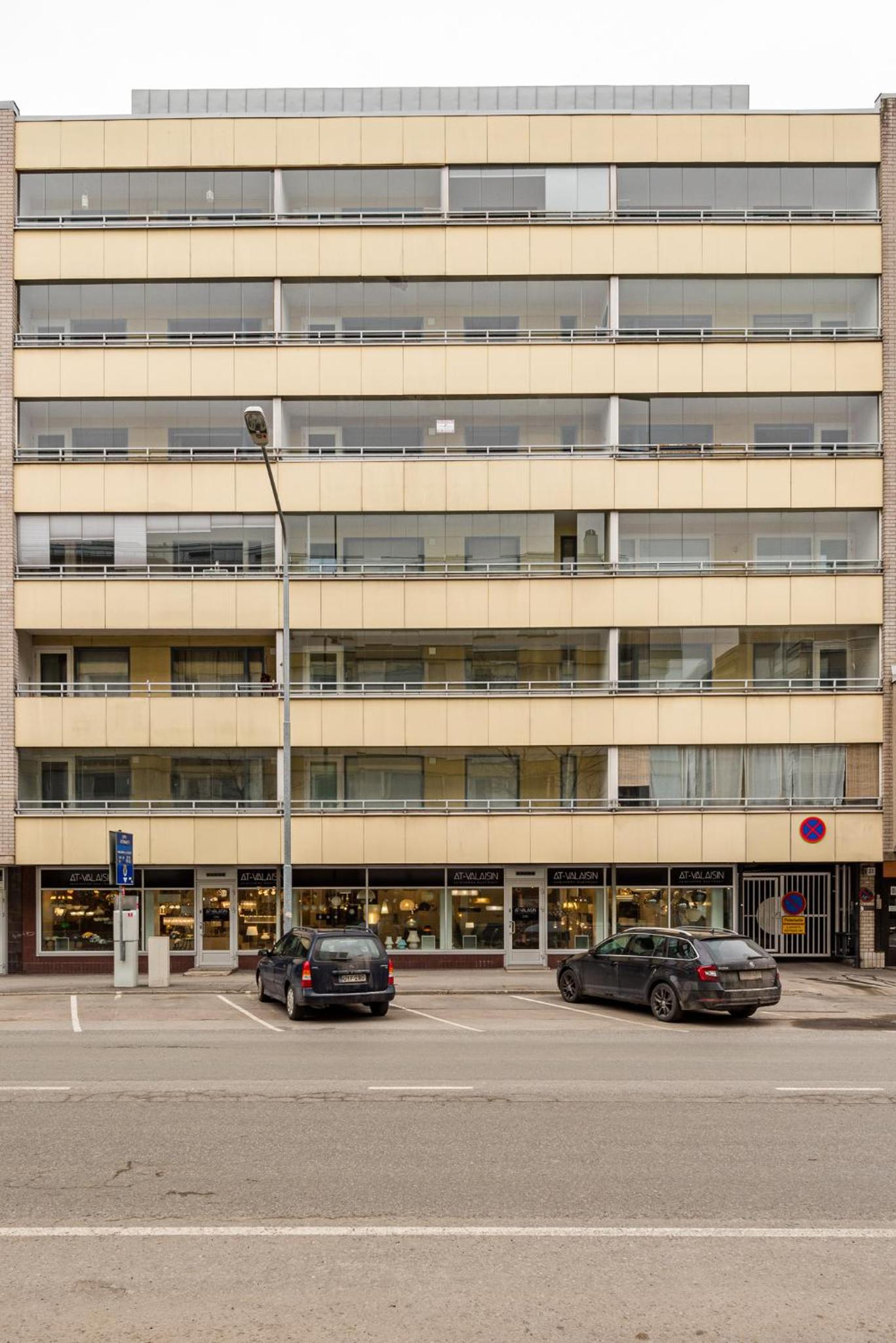 Photo 16