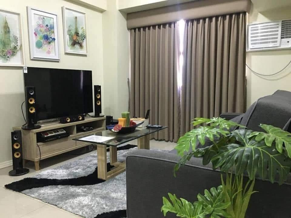 Horizon 101 Studio Condos by Felicity view 3