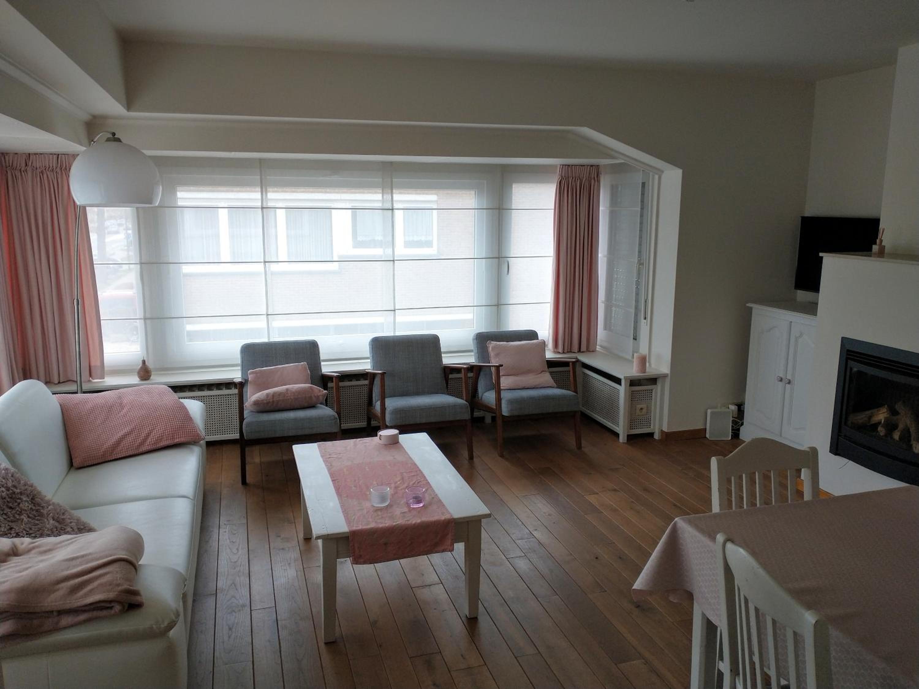 Zonnig appartement met 3 slaapkamers en gratis parking