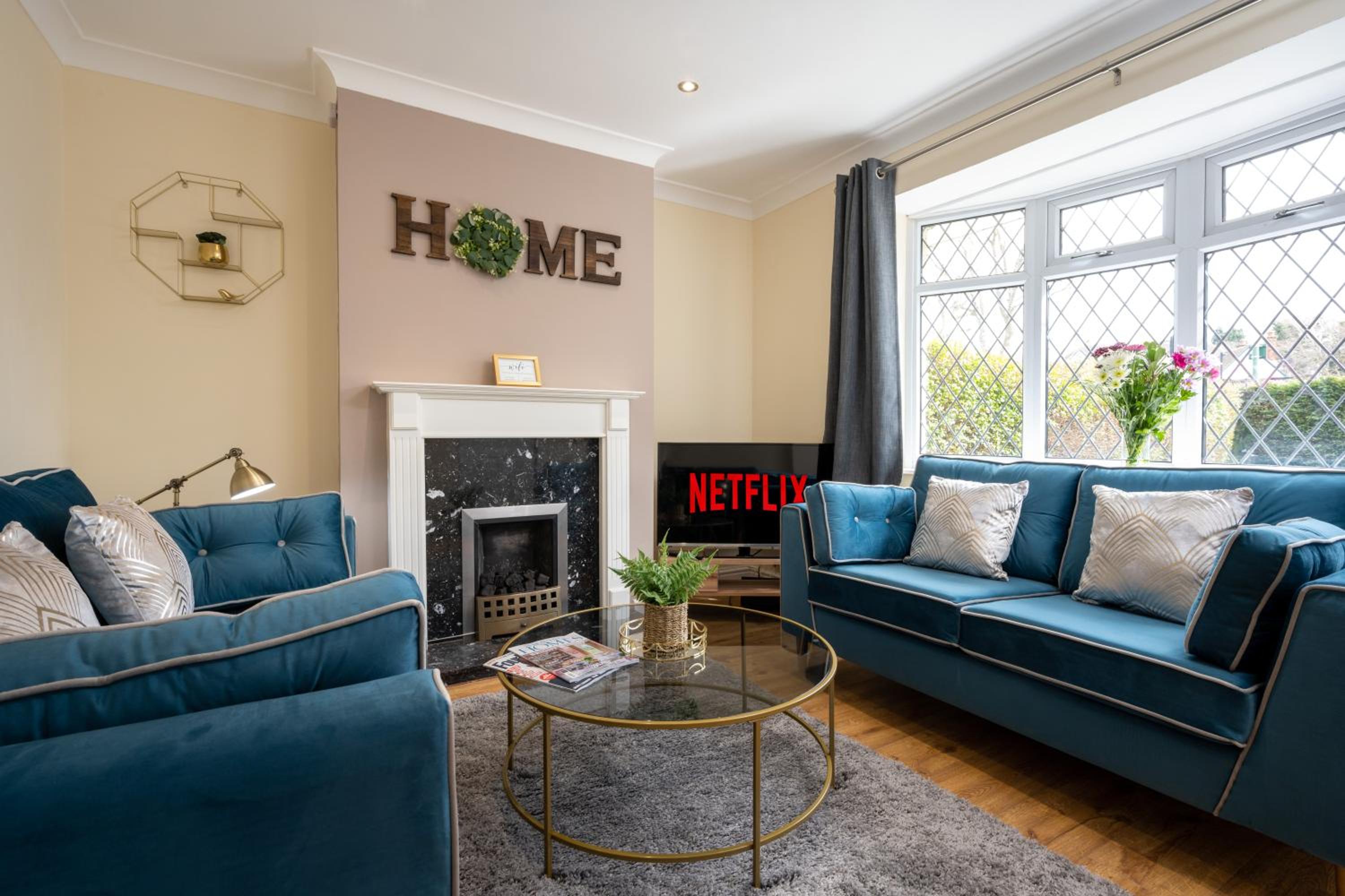 Summerfield House - Elegant house with garden near NEC, JLR, Solihull view 4