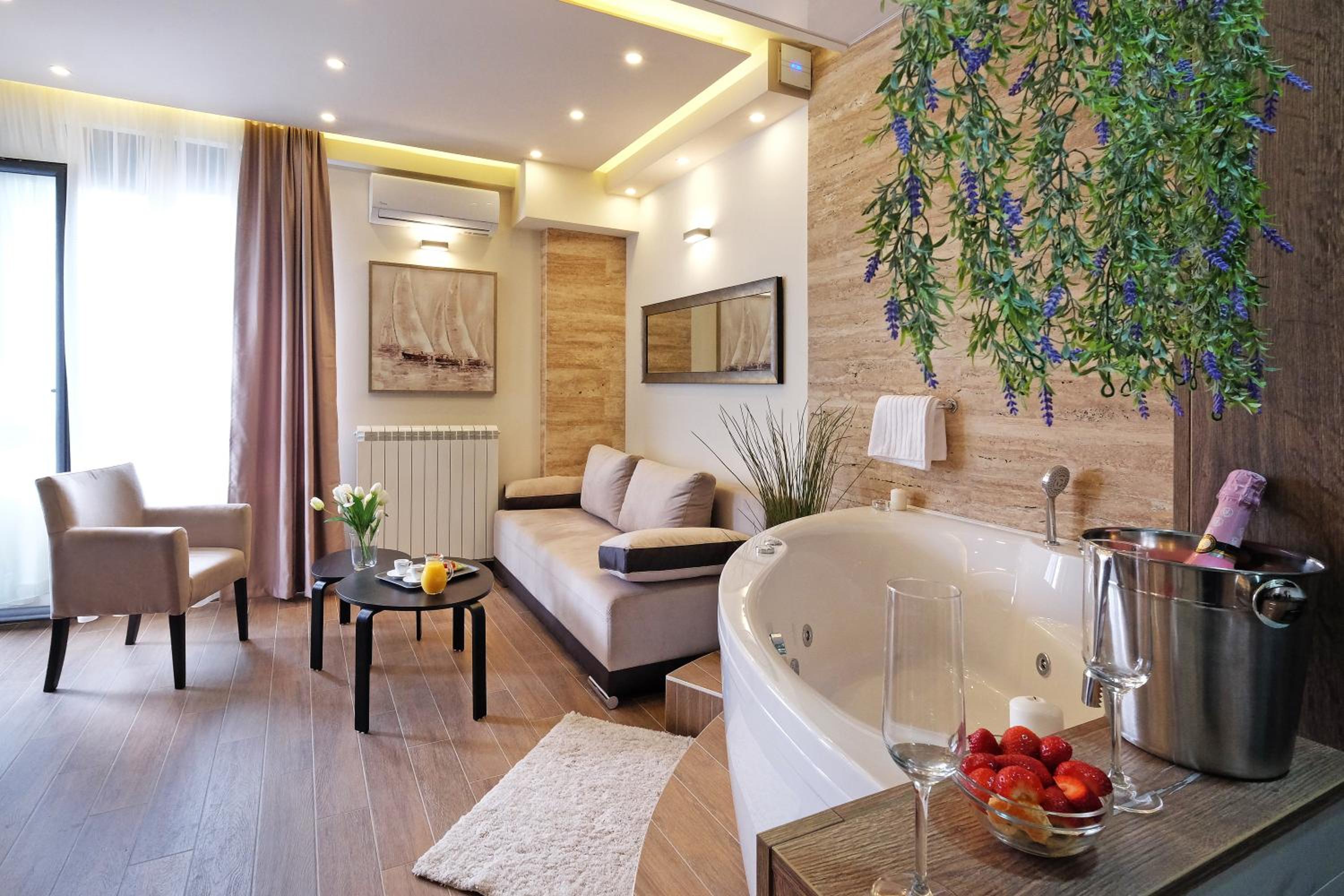 Central SPA Galaxy Apartment view 2