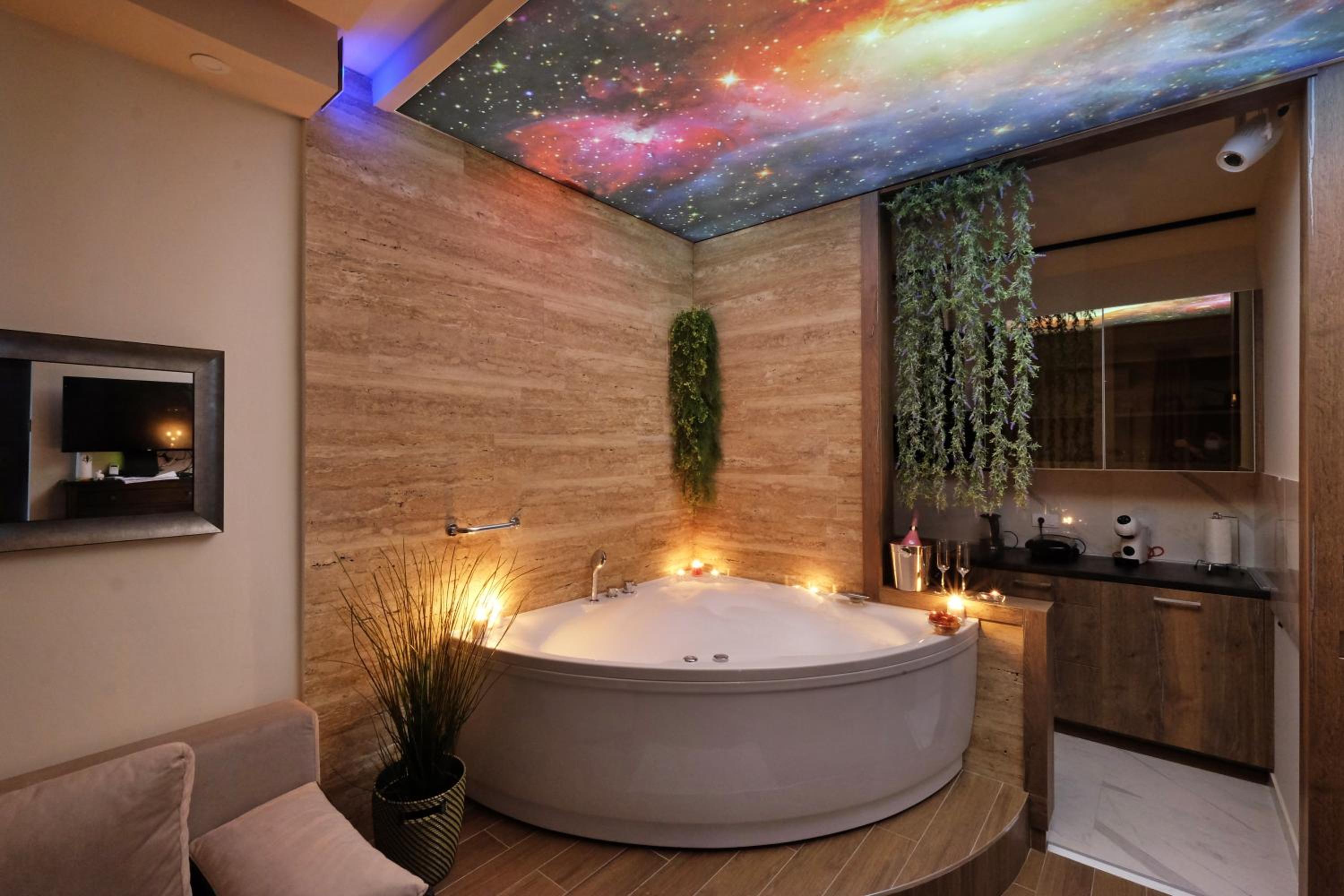 Central SPA Galaxy Apartment view 3