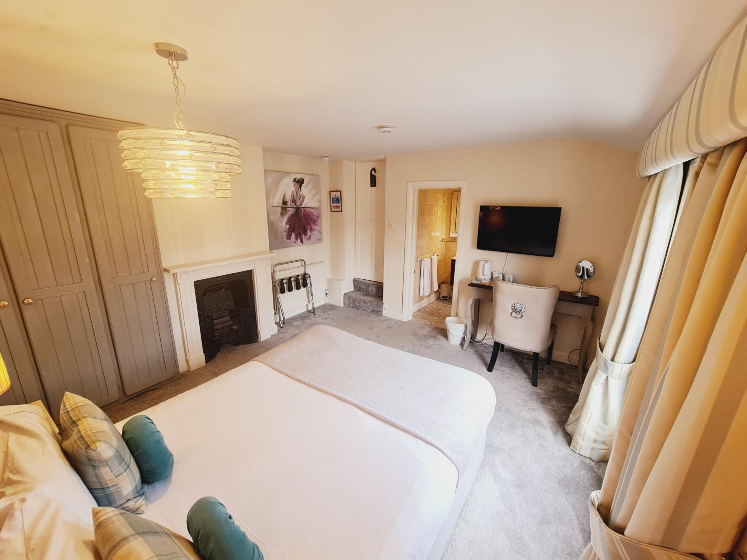 Beaufort Lodge - Central Location & Free Parking
