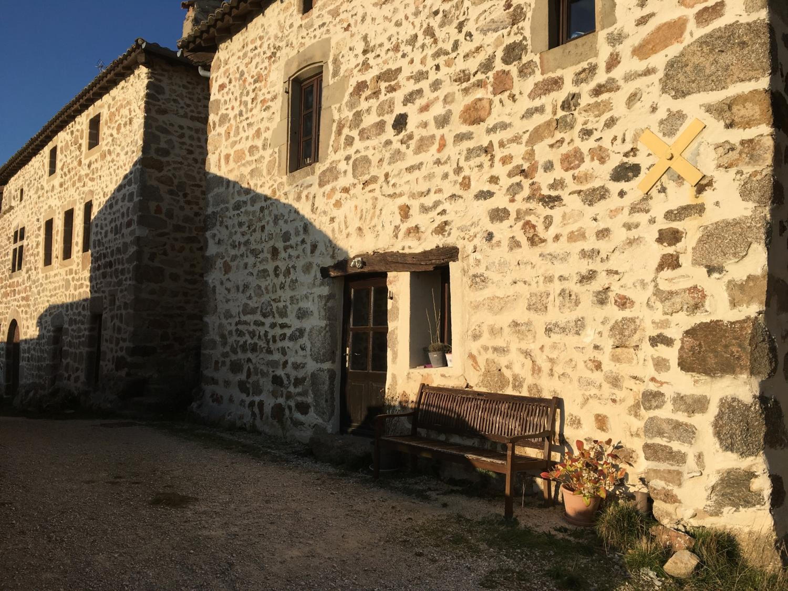 Ferme de Simondon view 3