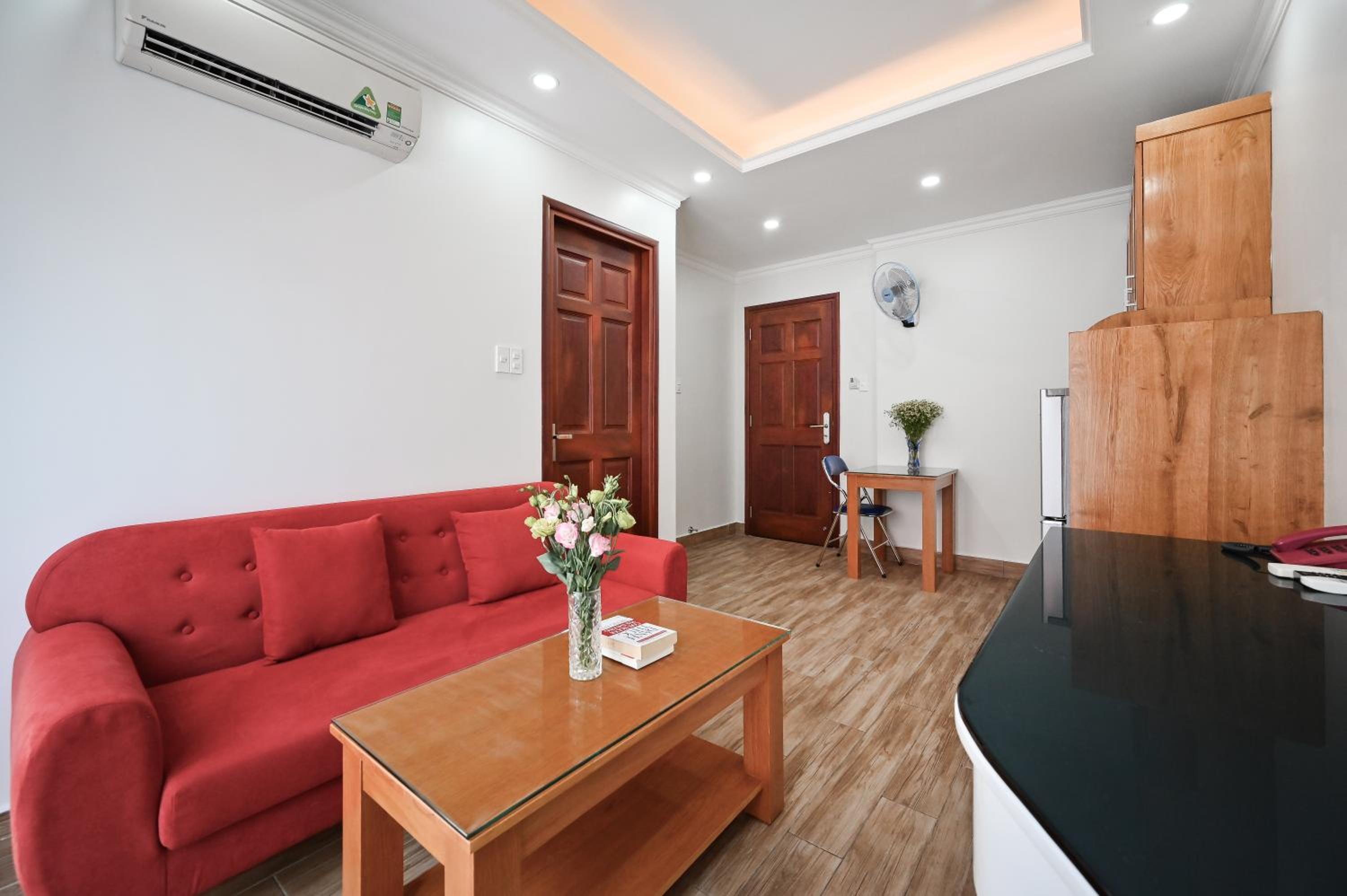 Genie Hotel & Serviced Apartments