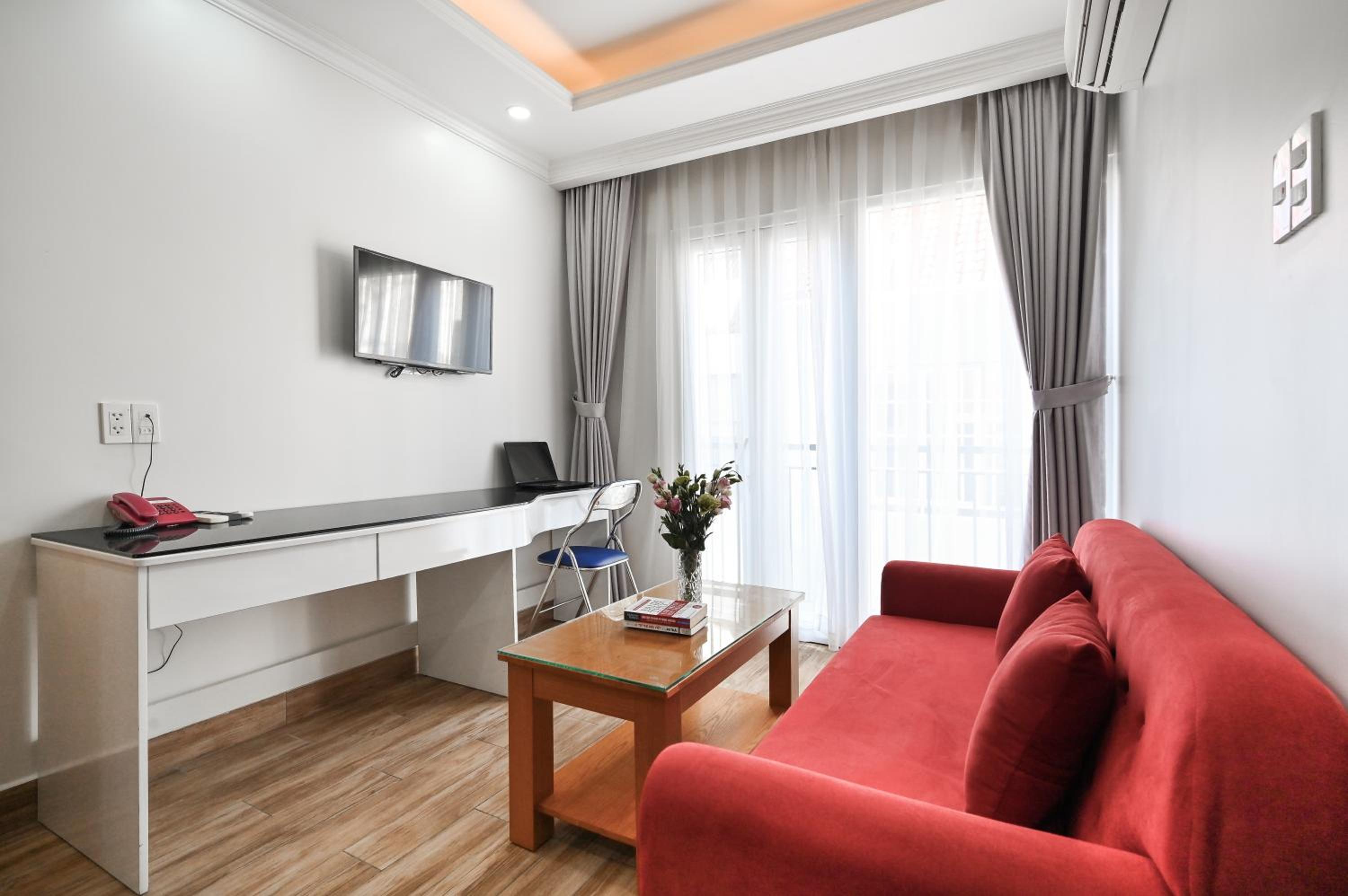 Genie Hotel & Serviced Apartments