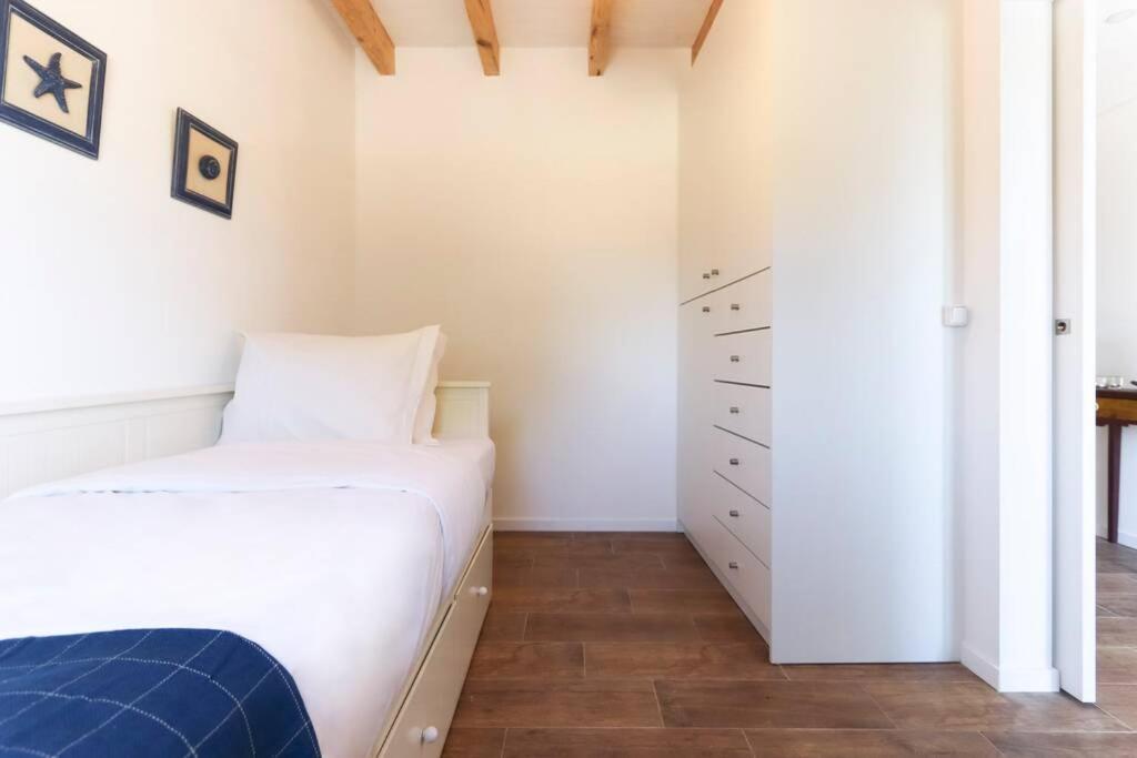 Caparica Beach Villa, villa en Trafaria — hotel room
