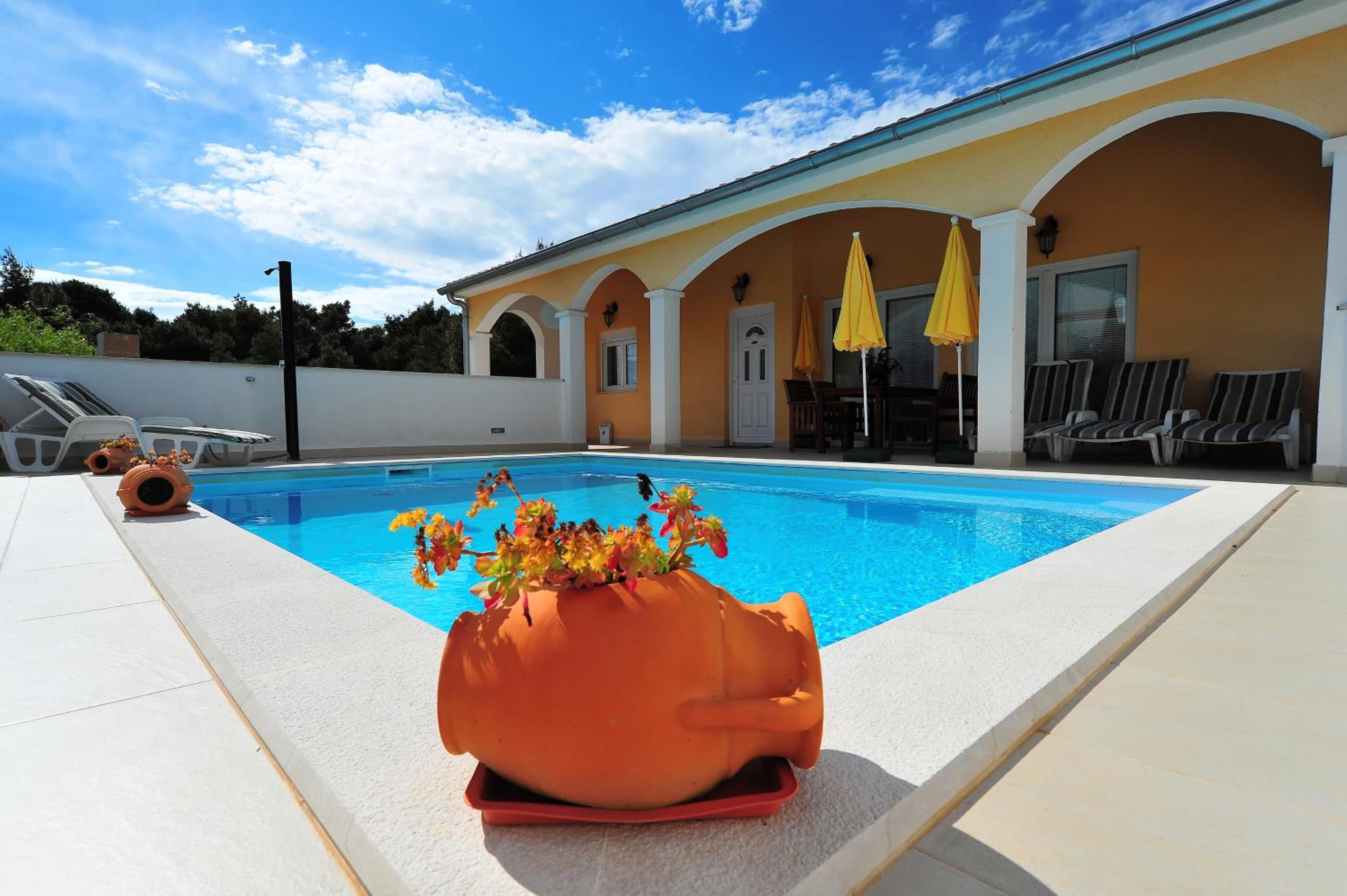 Villa Vanilla with Heated Pool