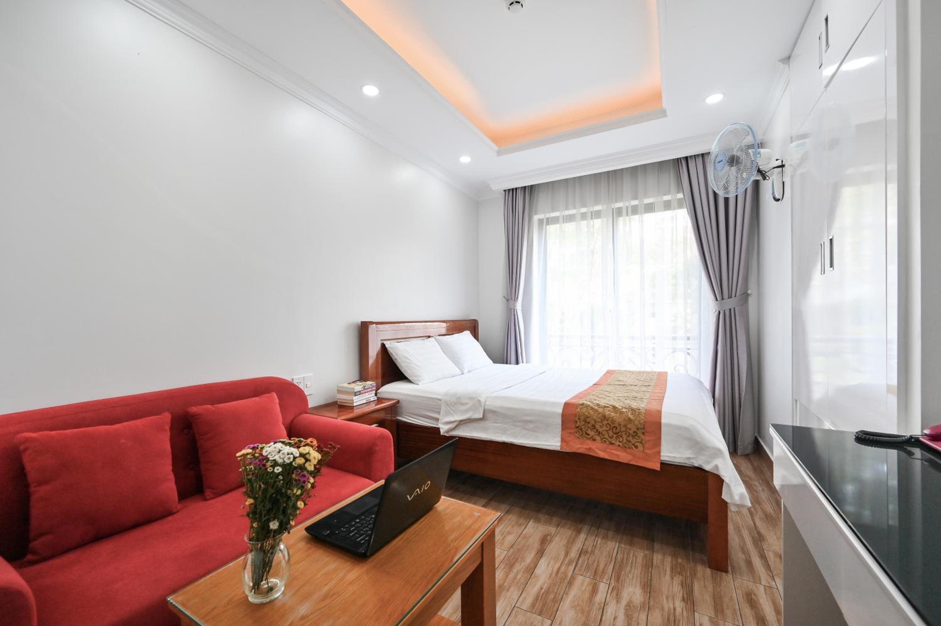 Genie Hotel & Serviced Apartments