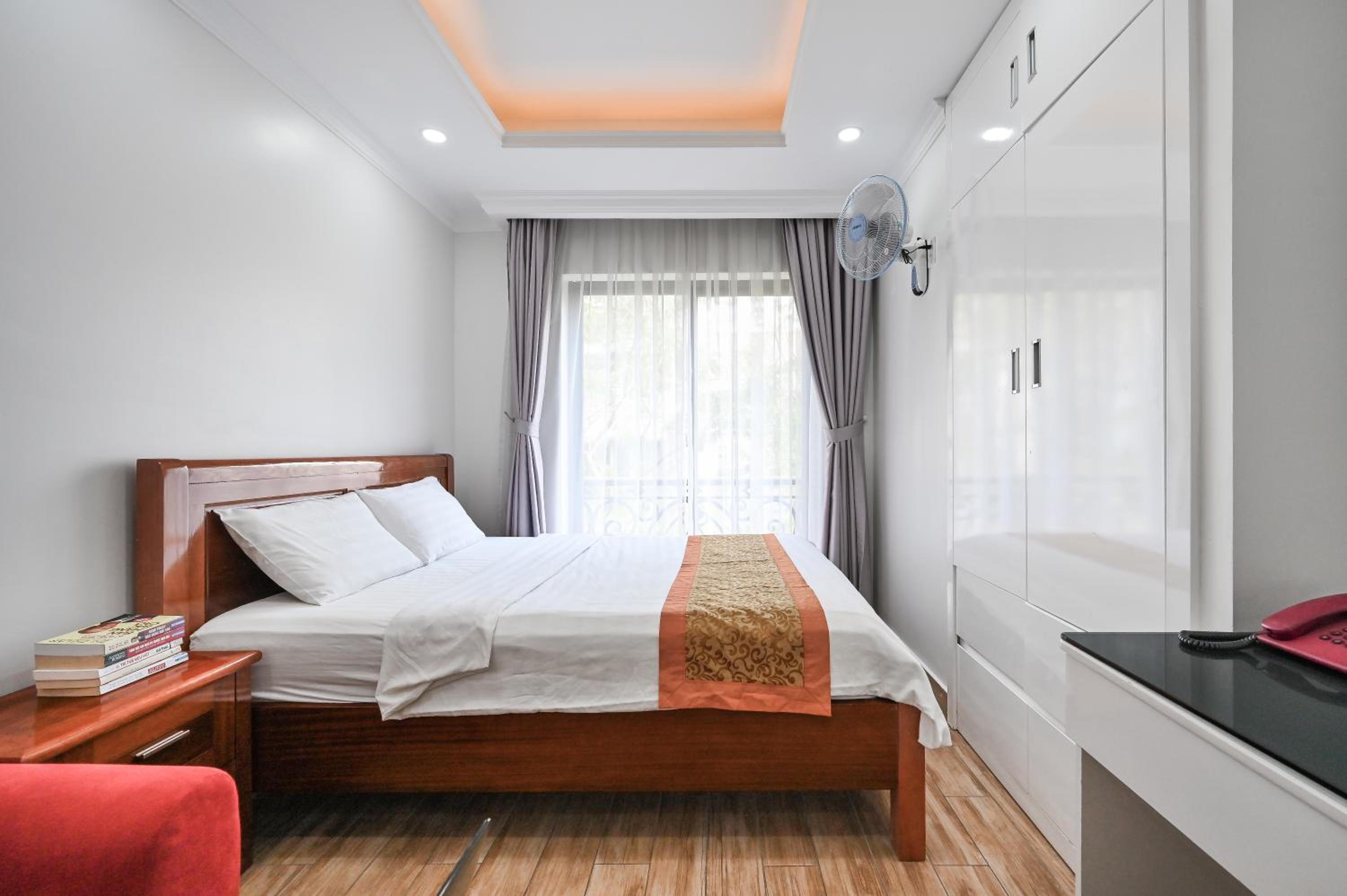 Genie Hotel & Serviced Apartments
