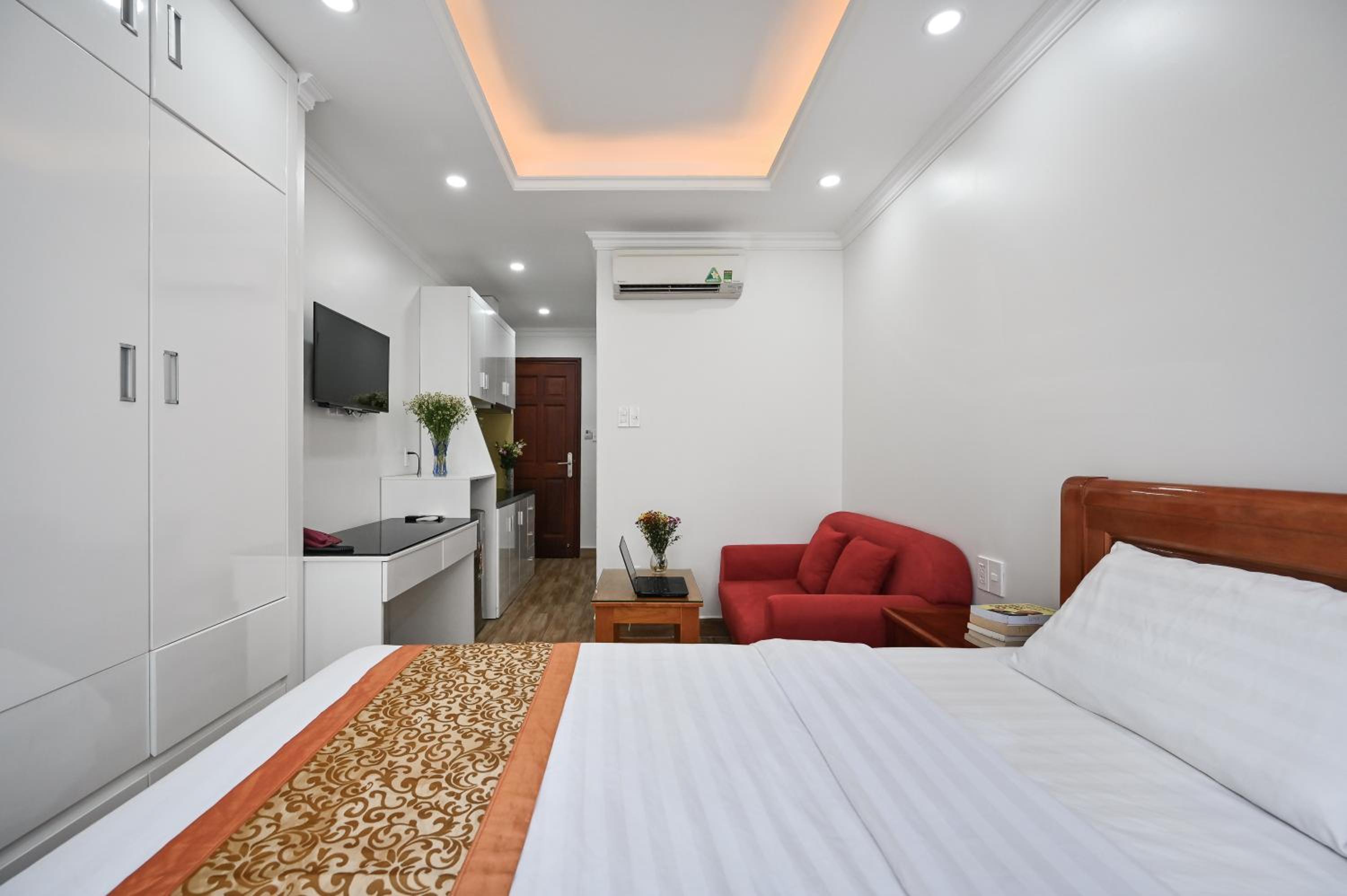 Genie Hotel & Serviced Apartments