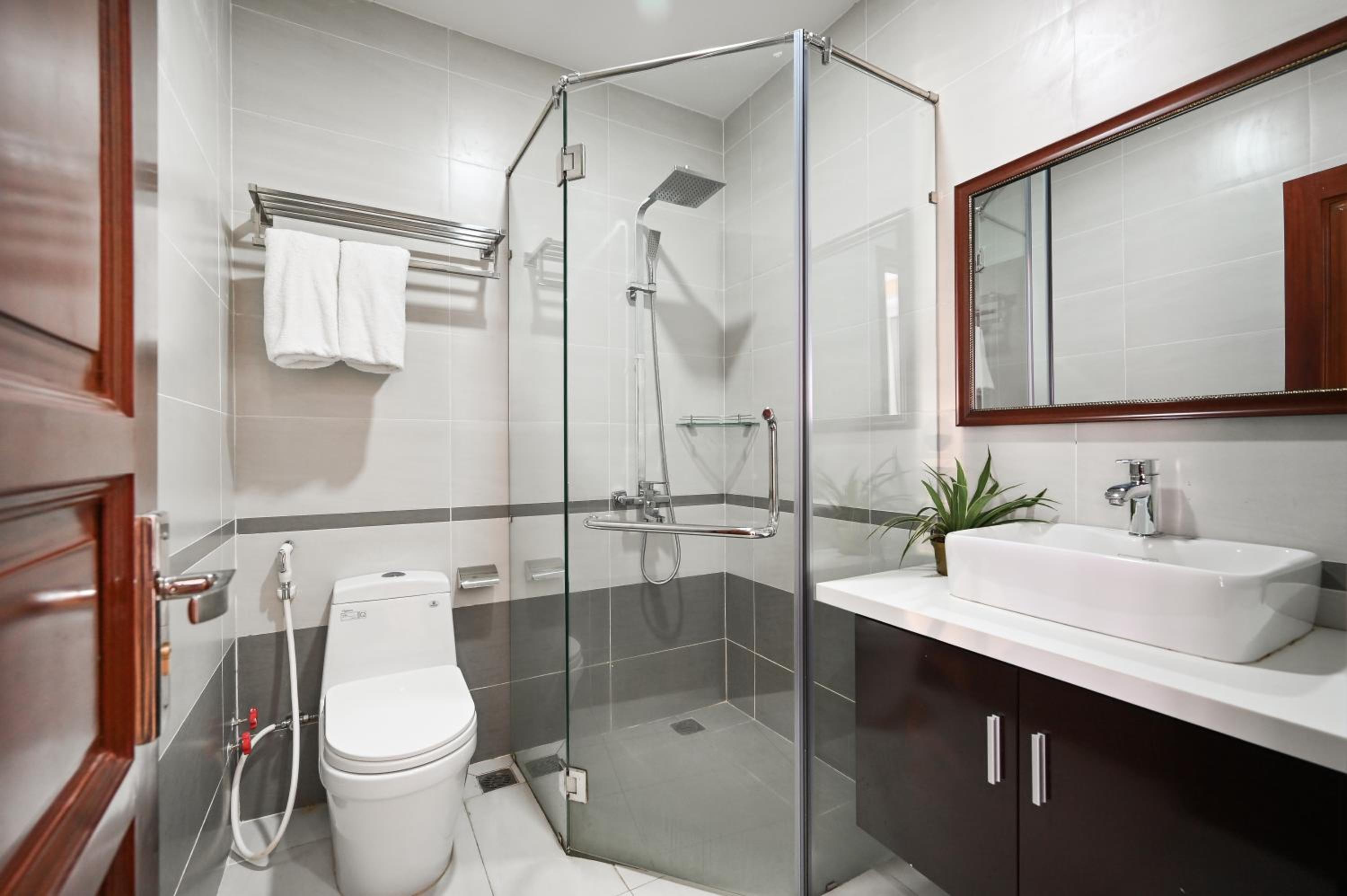 Genie Hotel & Serviced Apartments