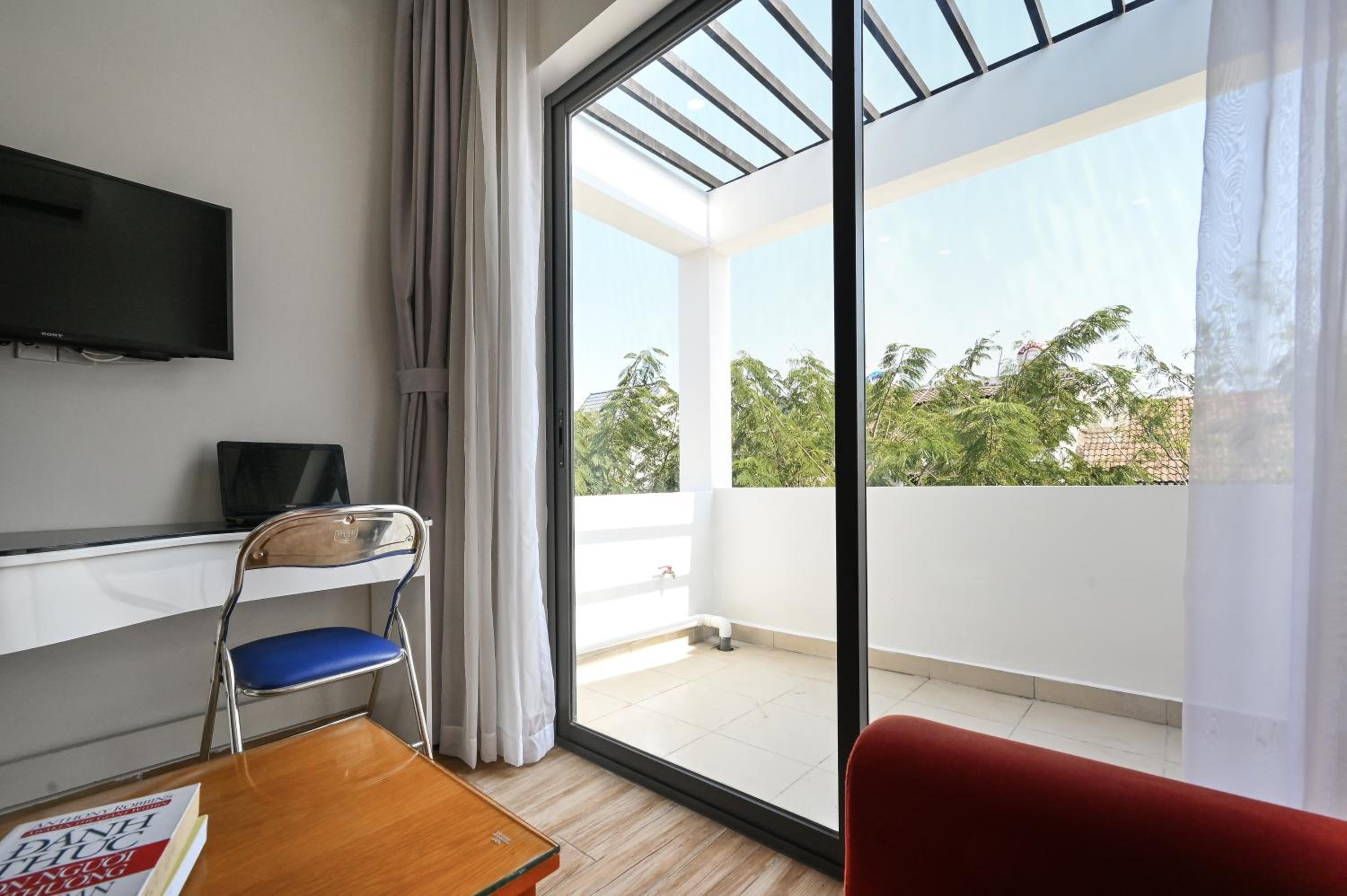Genie Hotel & Serviced Apartments