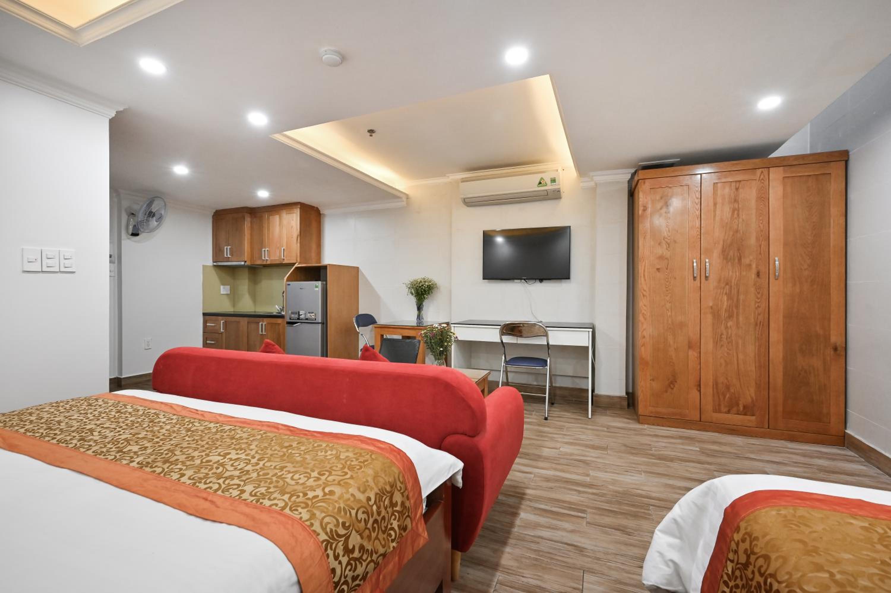 Genie Hotel & Serviced Apartments
