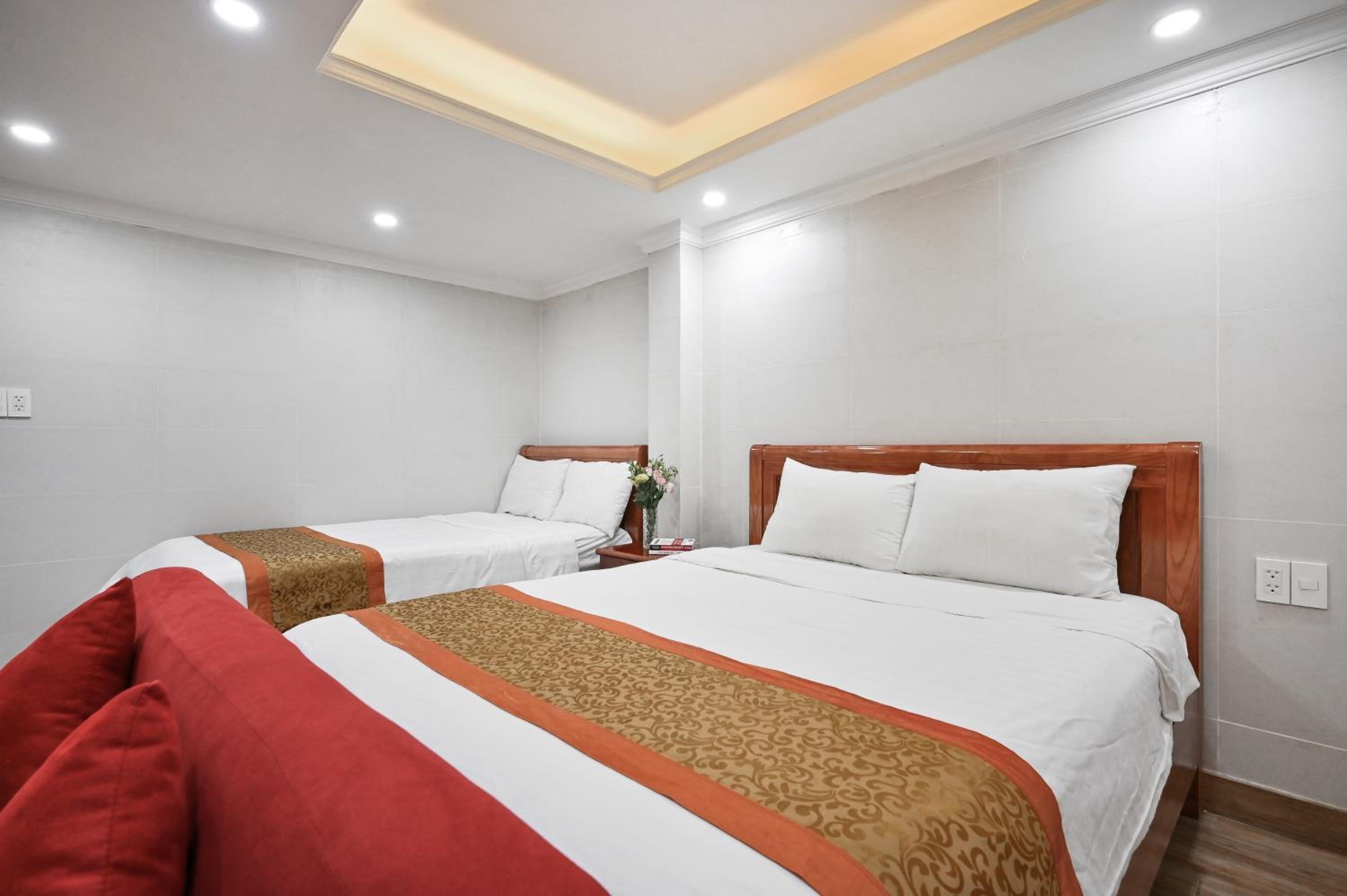 Genie Hotel & Serviced Apartments