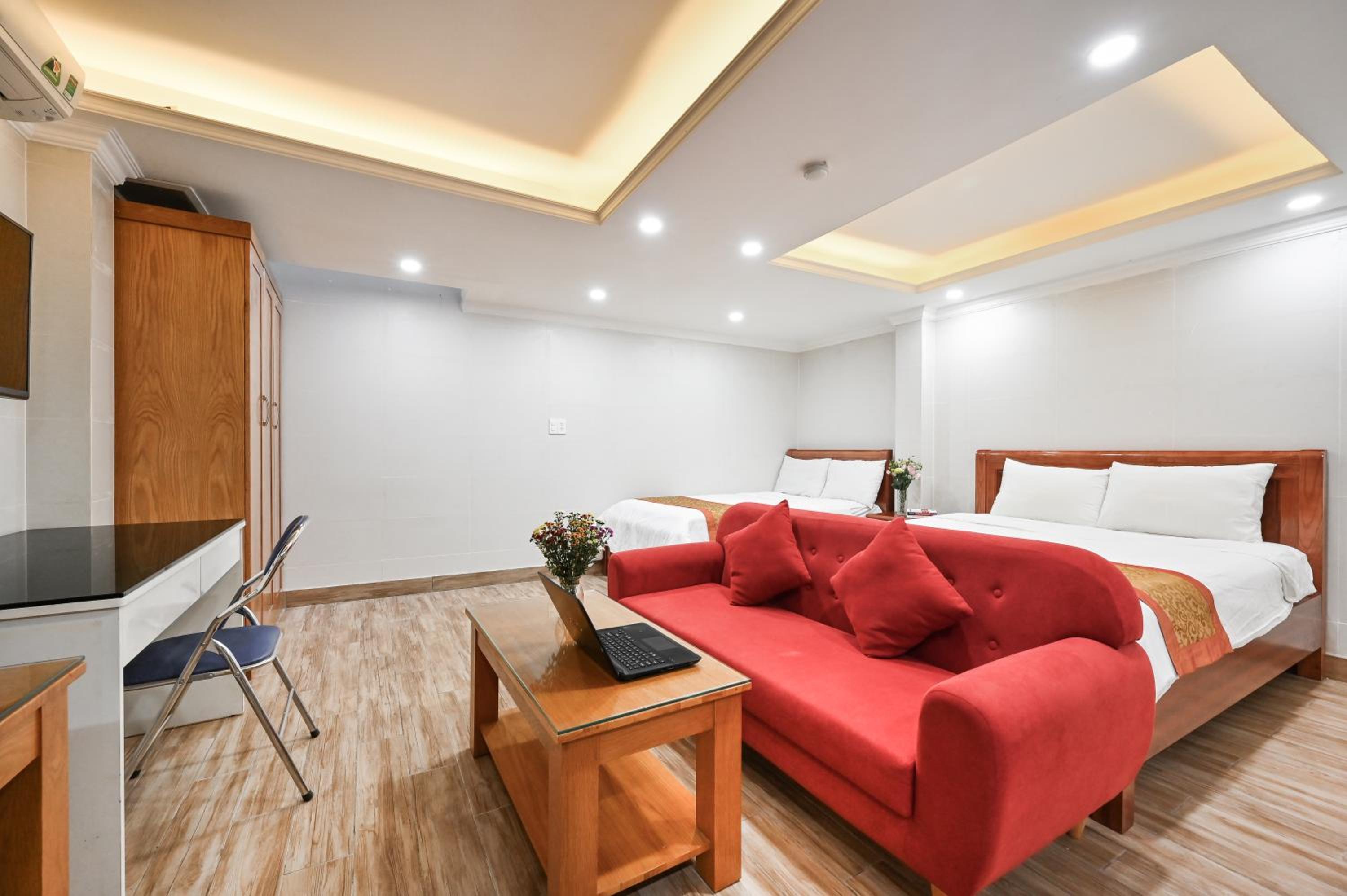 Genie Hotel & Serviced Apartments
