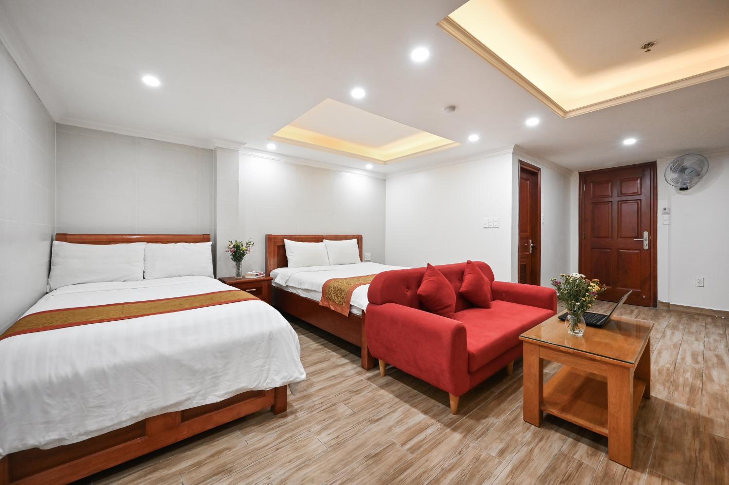 Genie Hotel & Serviced Apartments