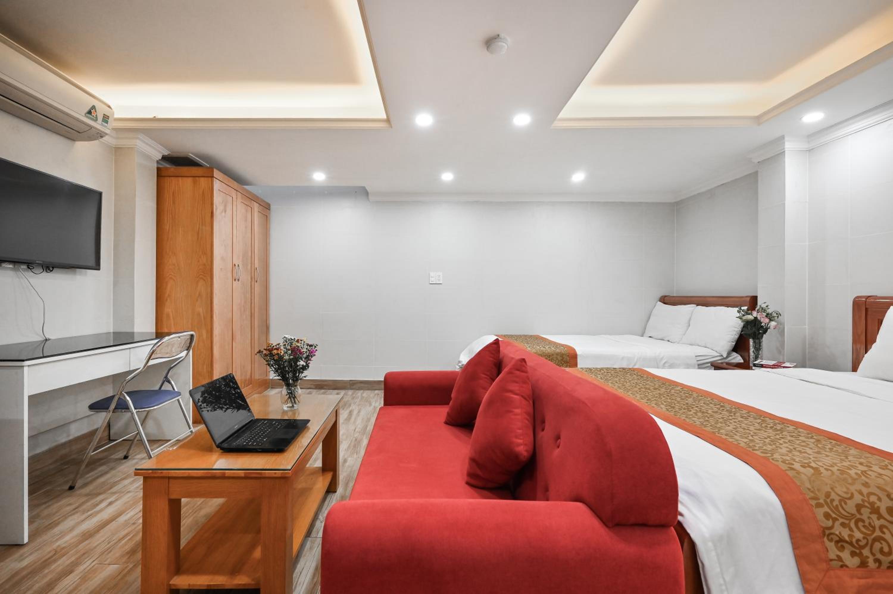 Genie Hotel & Serviced Apartments