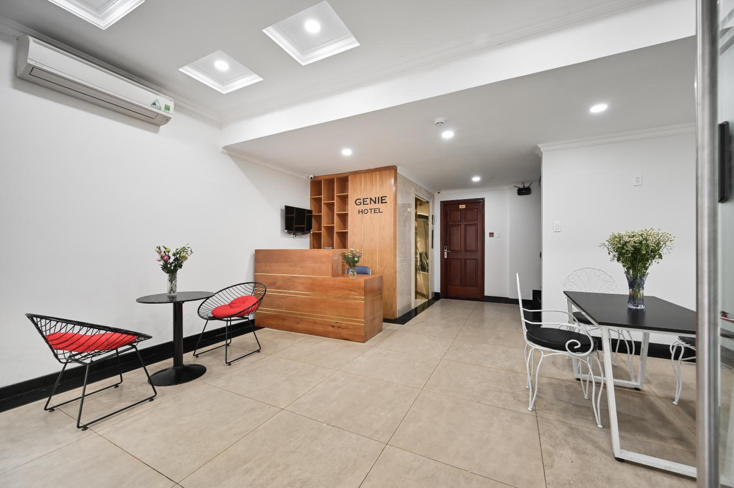 Genie Hotel & Serviced Apartments