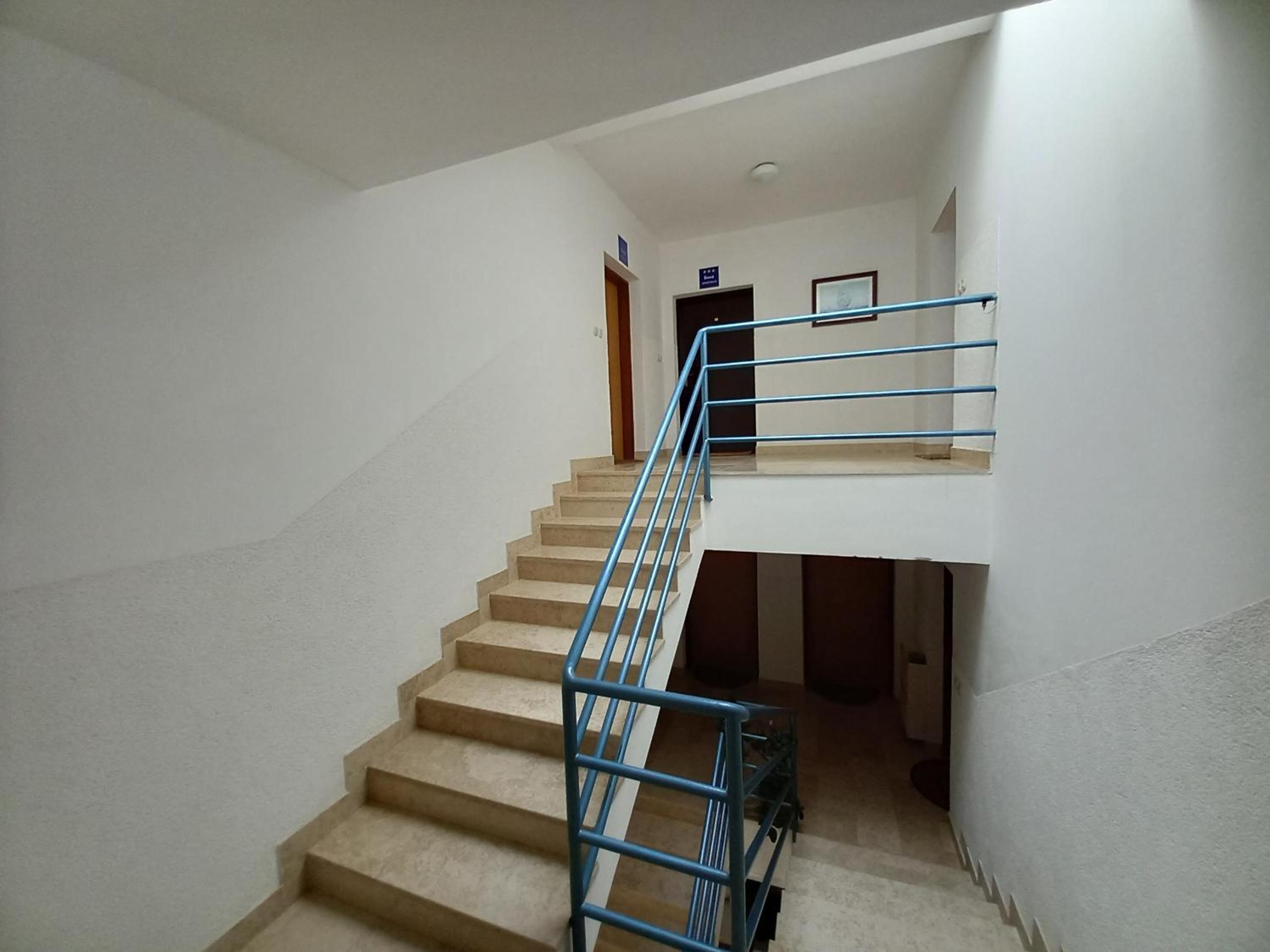 Apartment Karlo