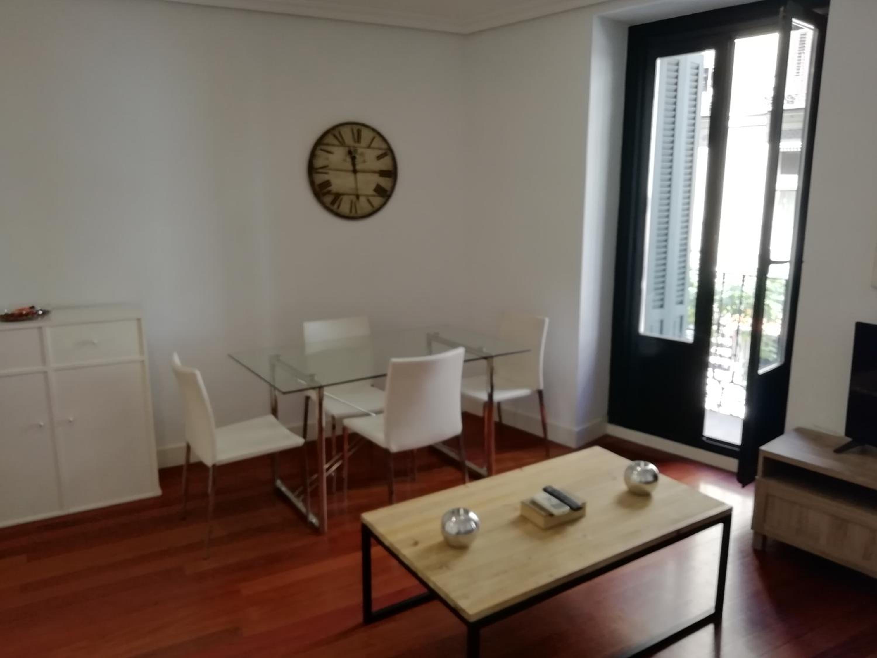 Apartamento con Estilo en Plaza España - Ubicación Premium
