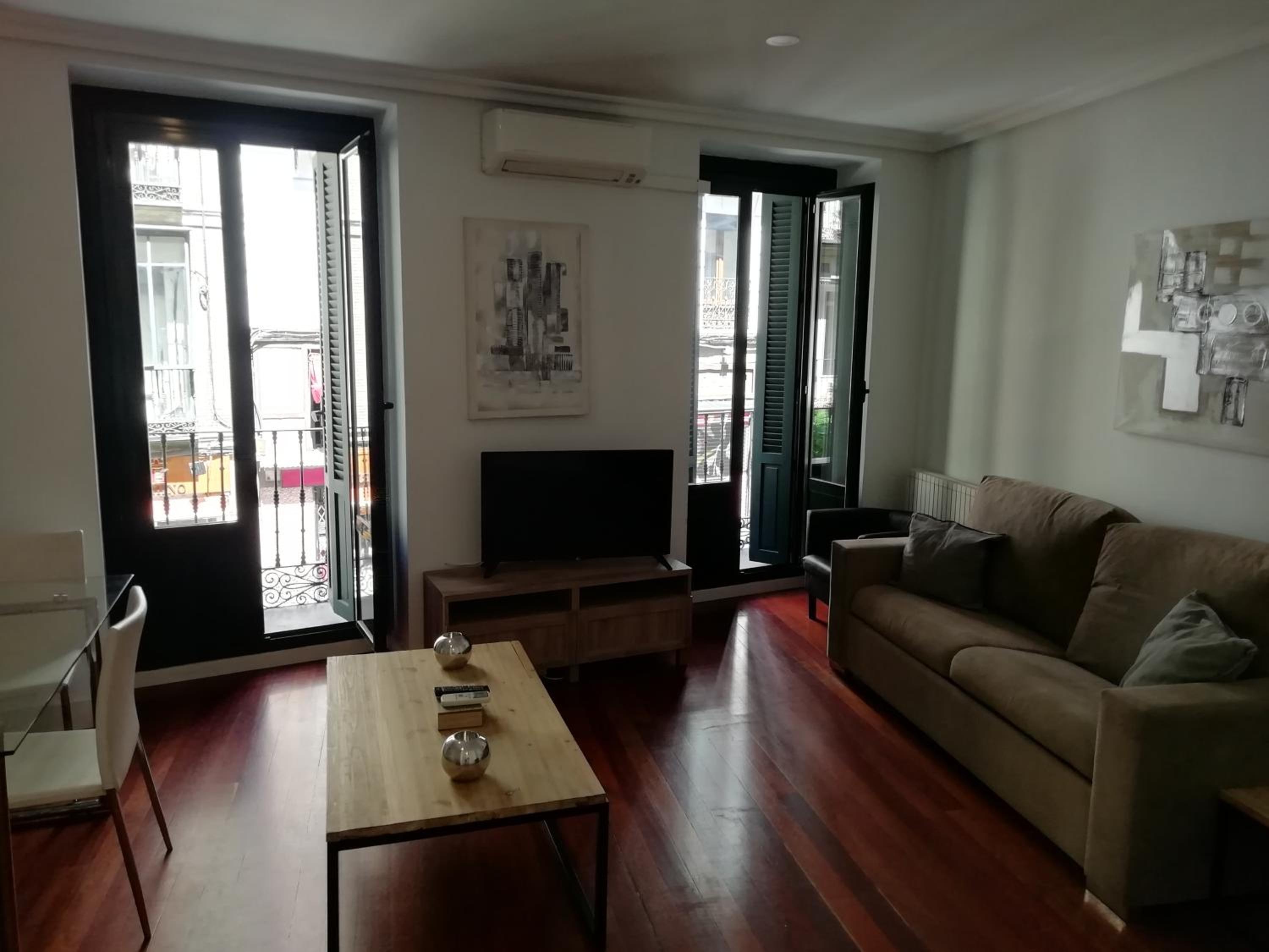 Apartamento con Estilo en Plaza España - Ubicación Premium