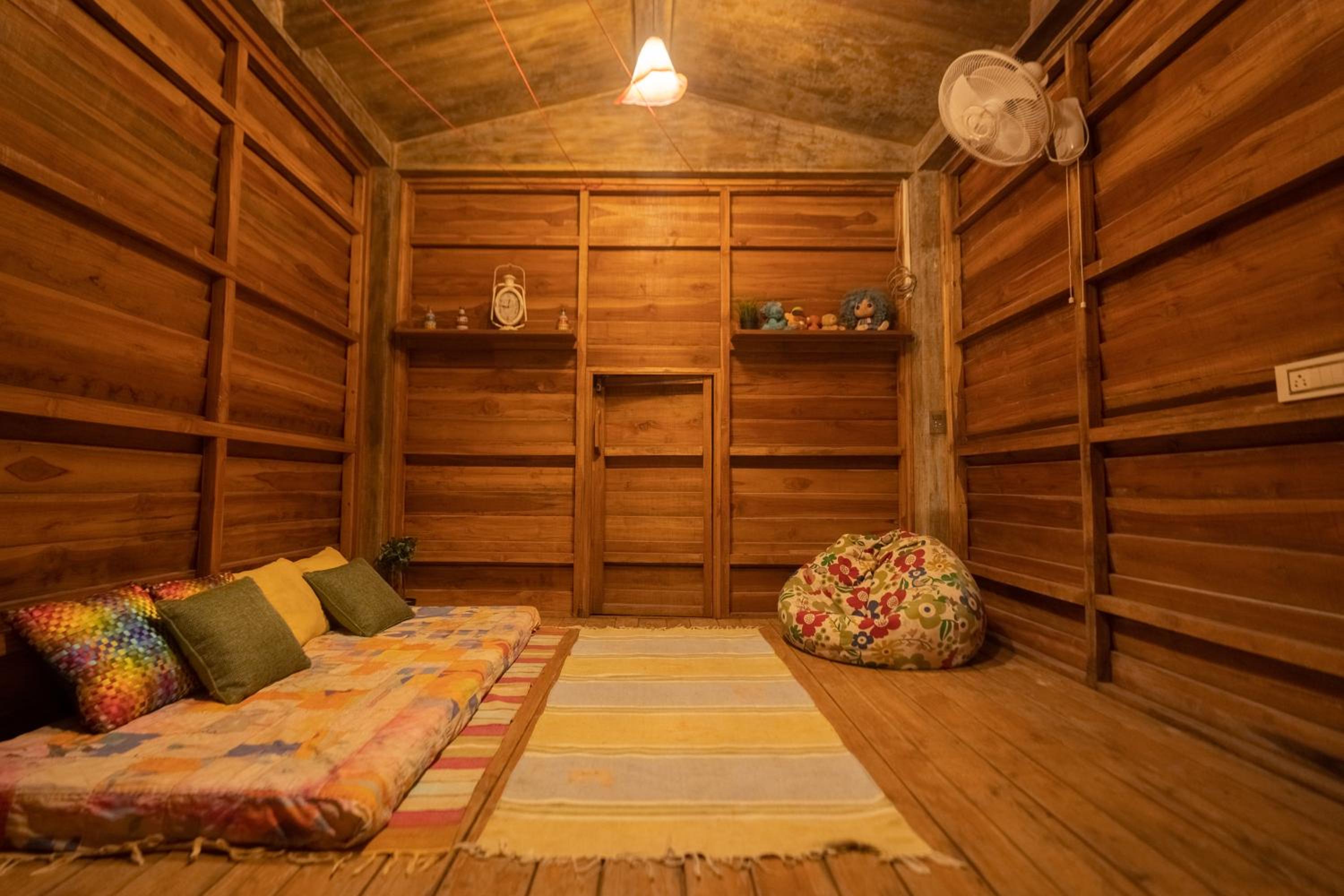 Photo 6